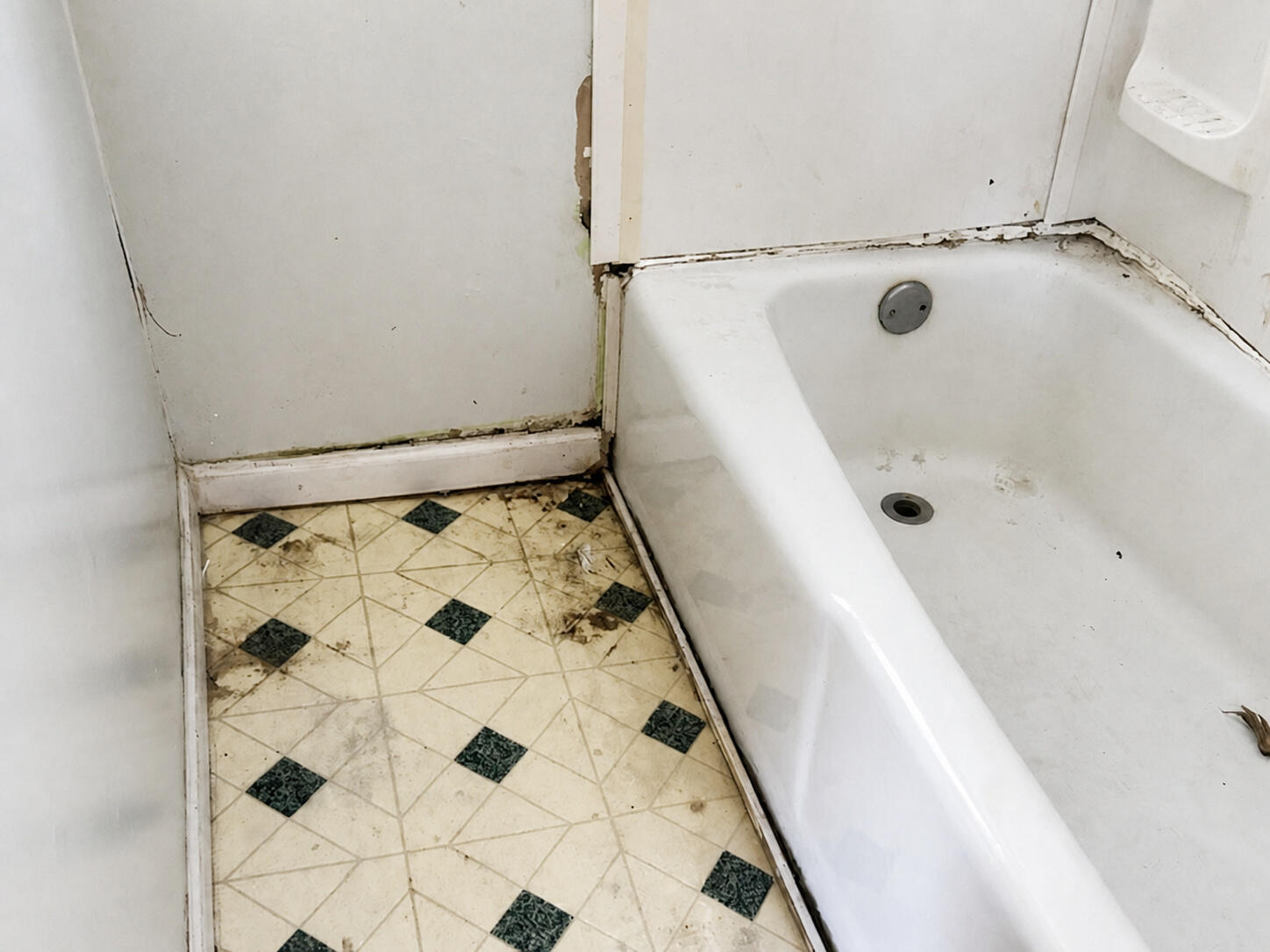 444 W 2nd Street Property Photo 25