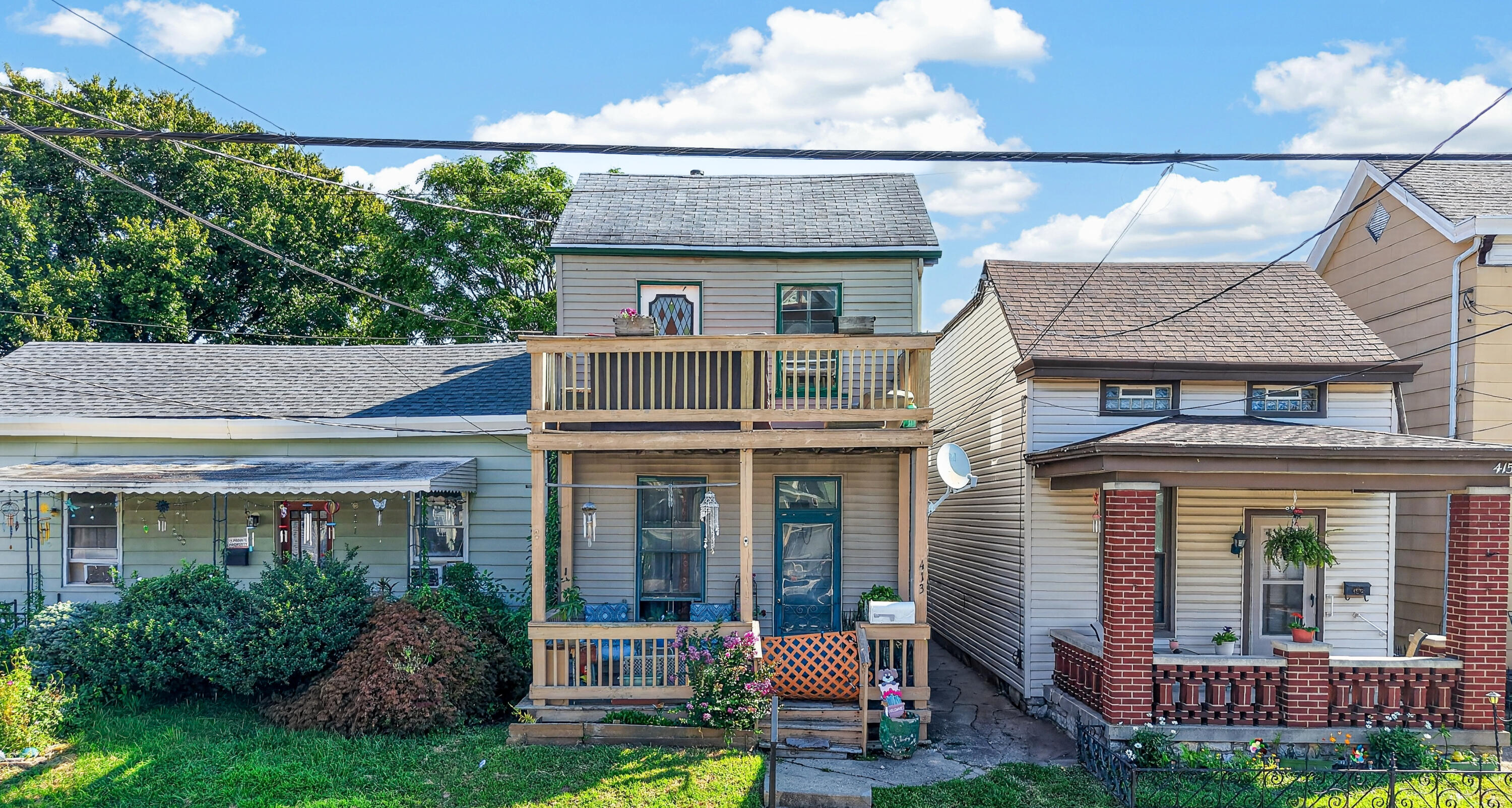 413 Berry Avenue Property Photo 2