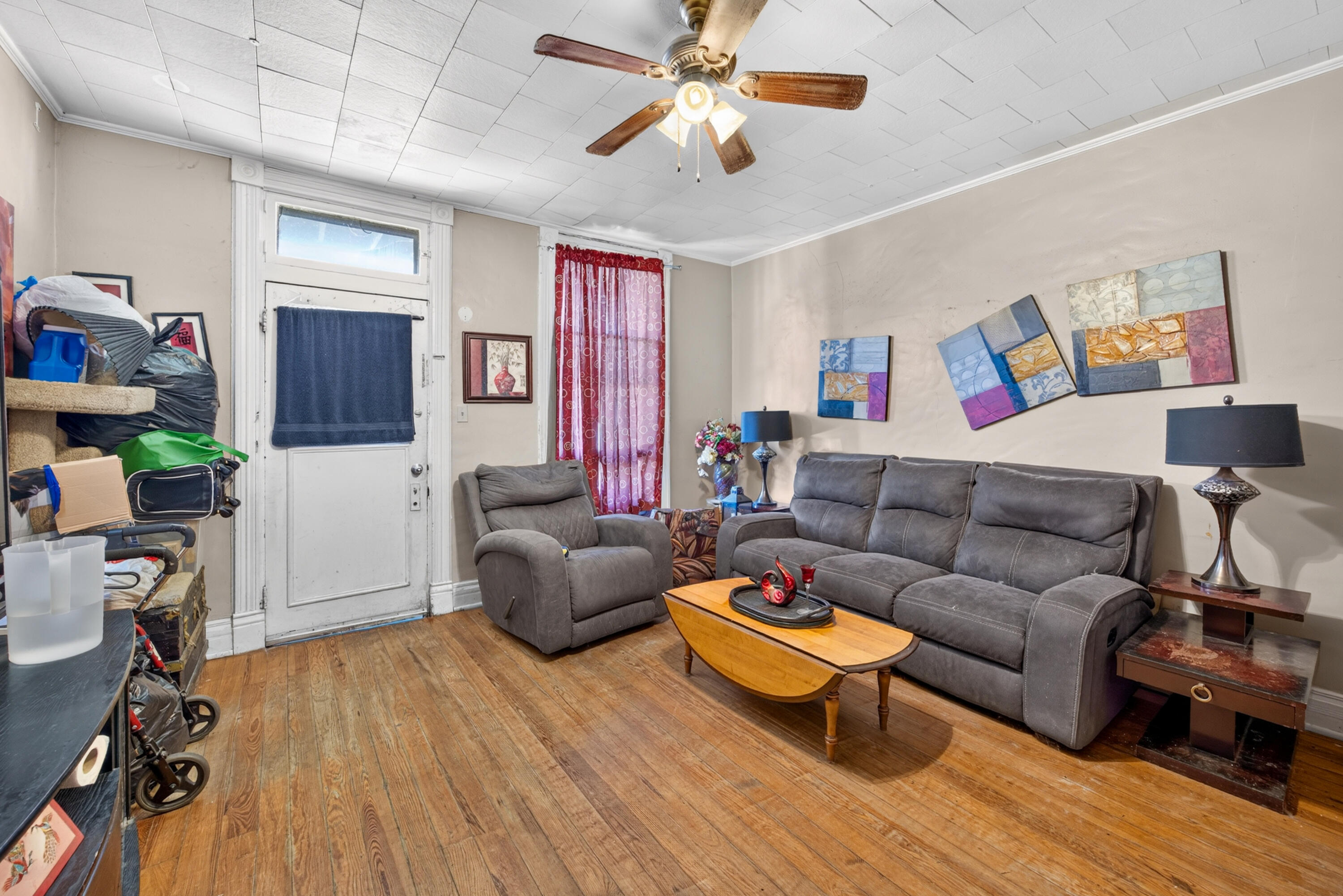 413 Berry Avenue Property Photo 11