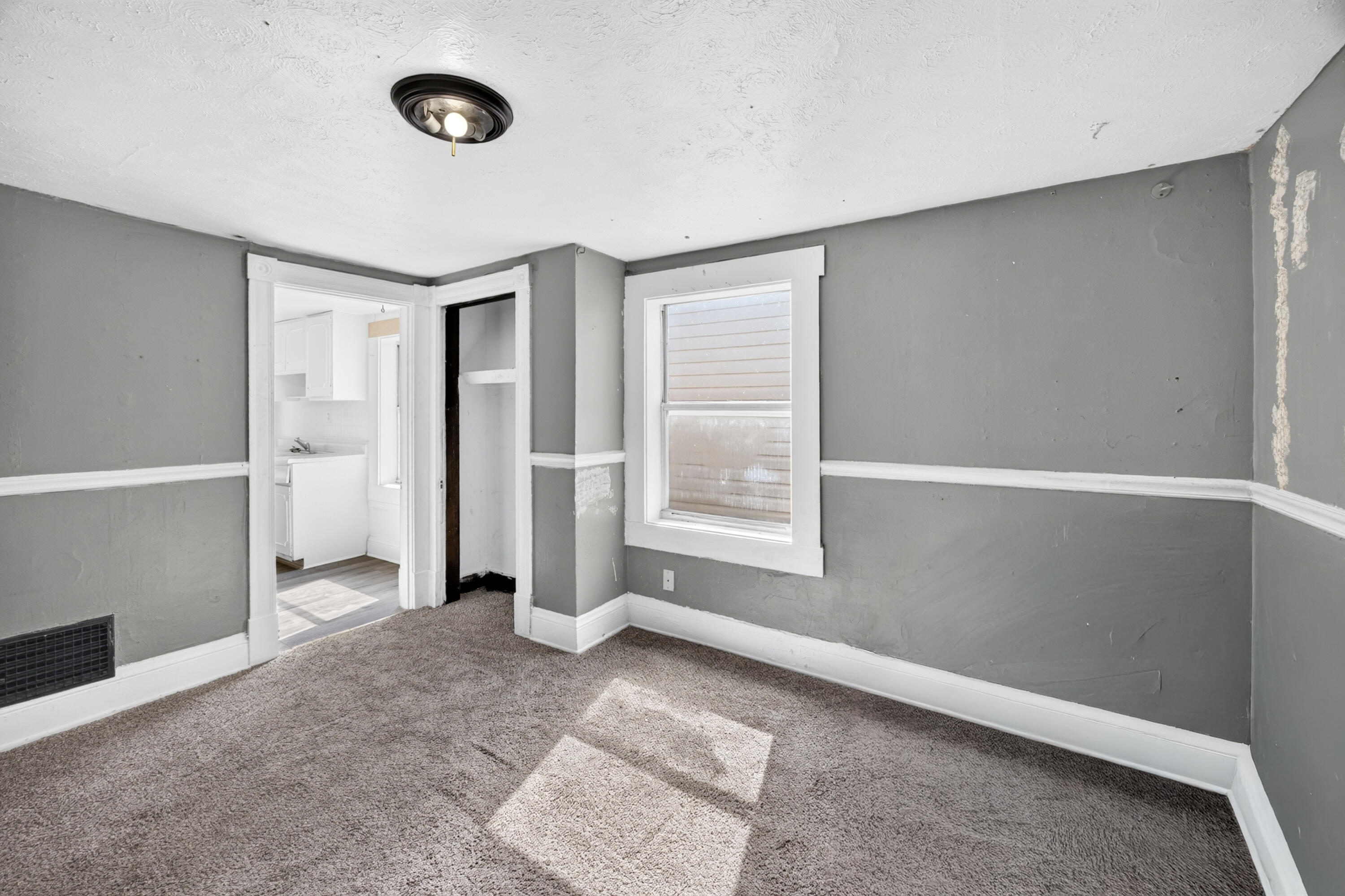 413 Berry Avenue Property Photo 20