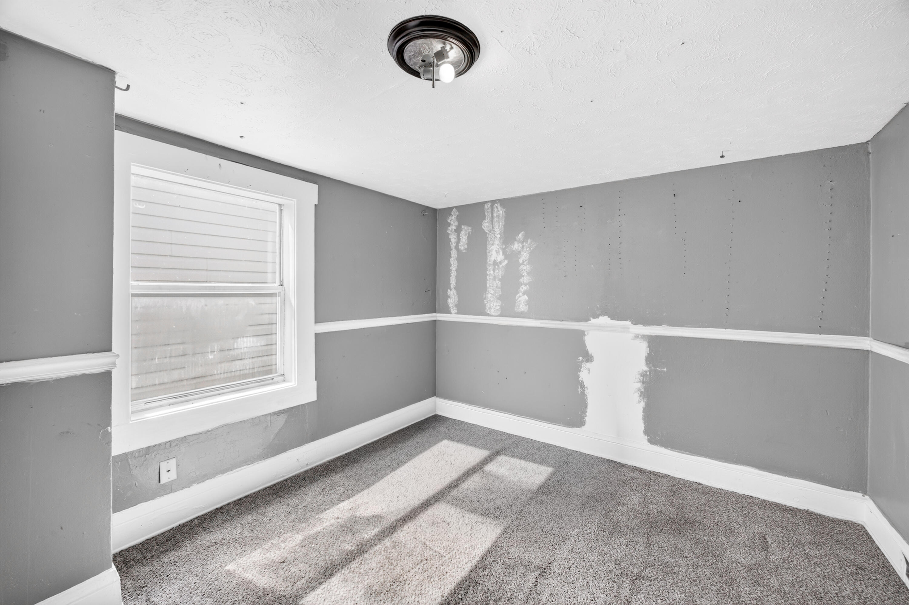 413 Berry Avenue Property Photo 22
