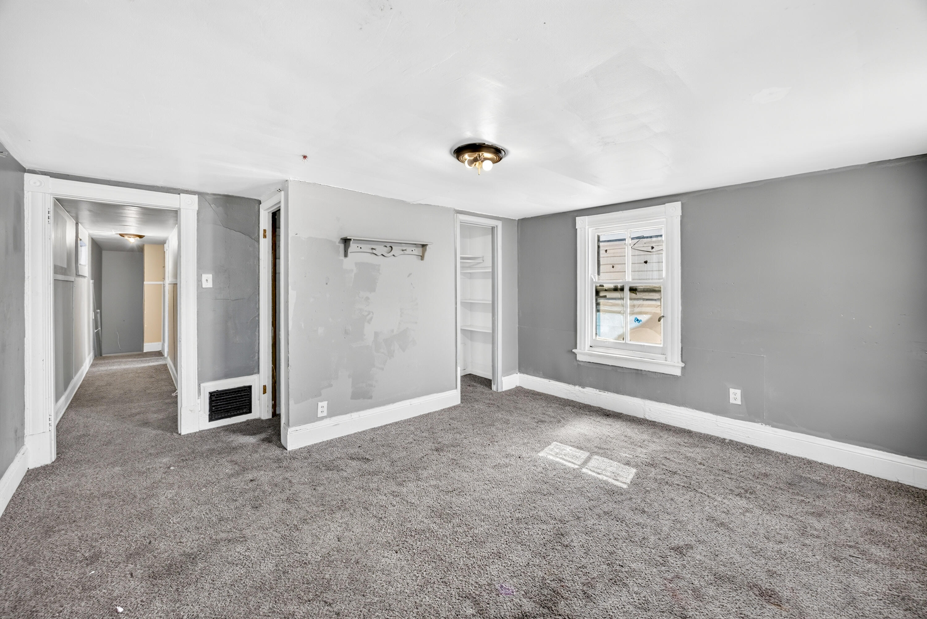 413 Berry Avenue Property Photo 26