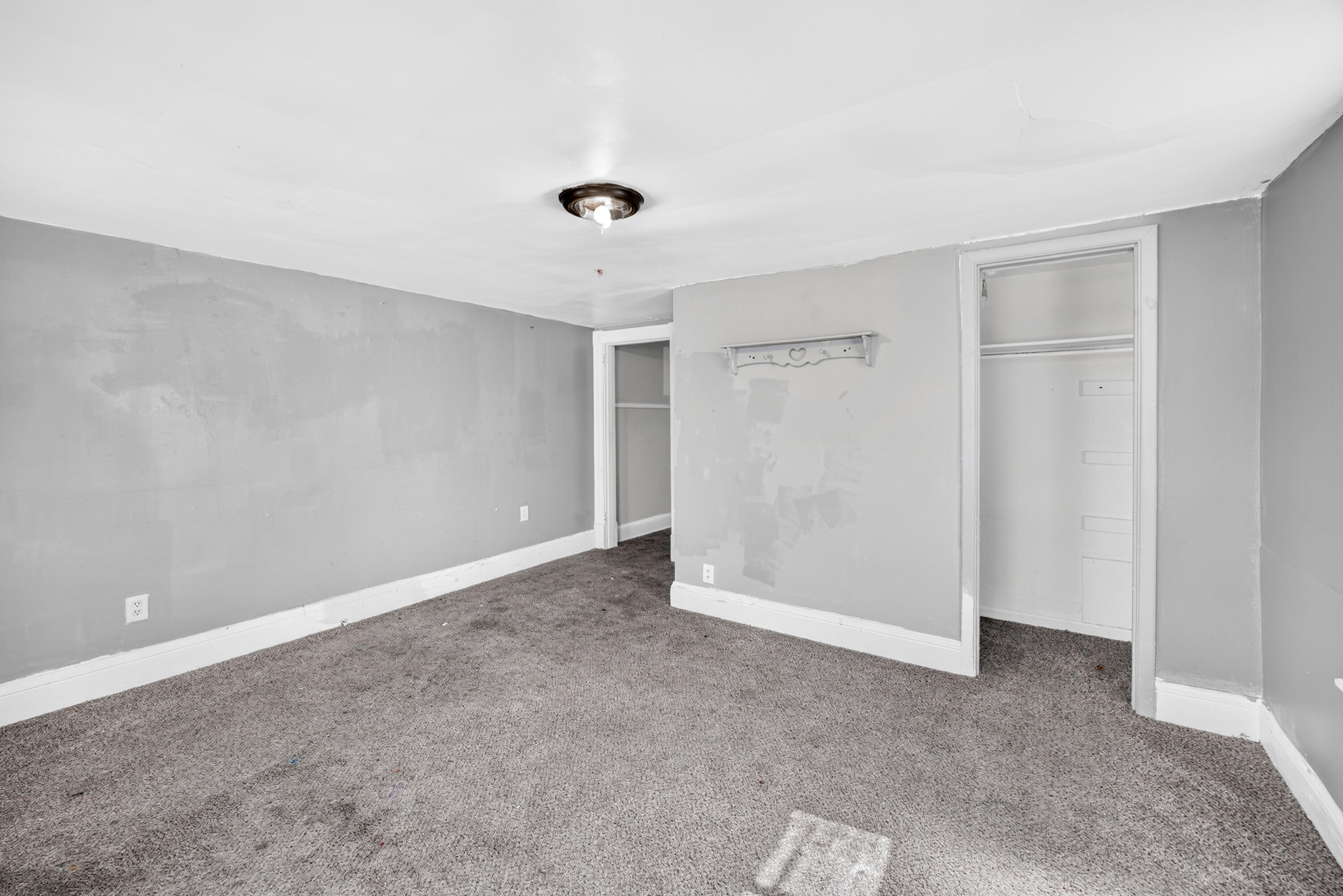 413 Berry Avenue Property Photo 27