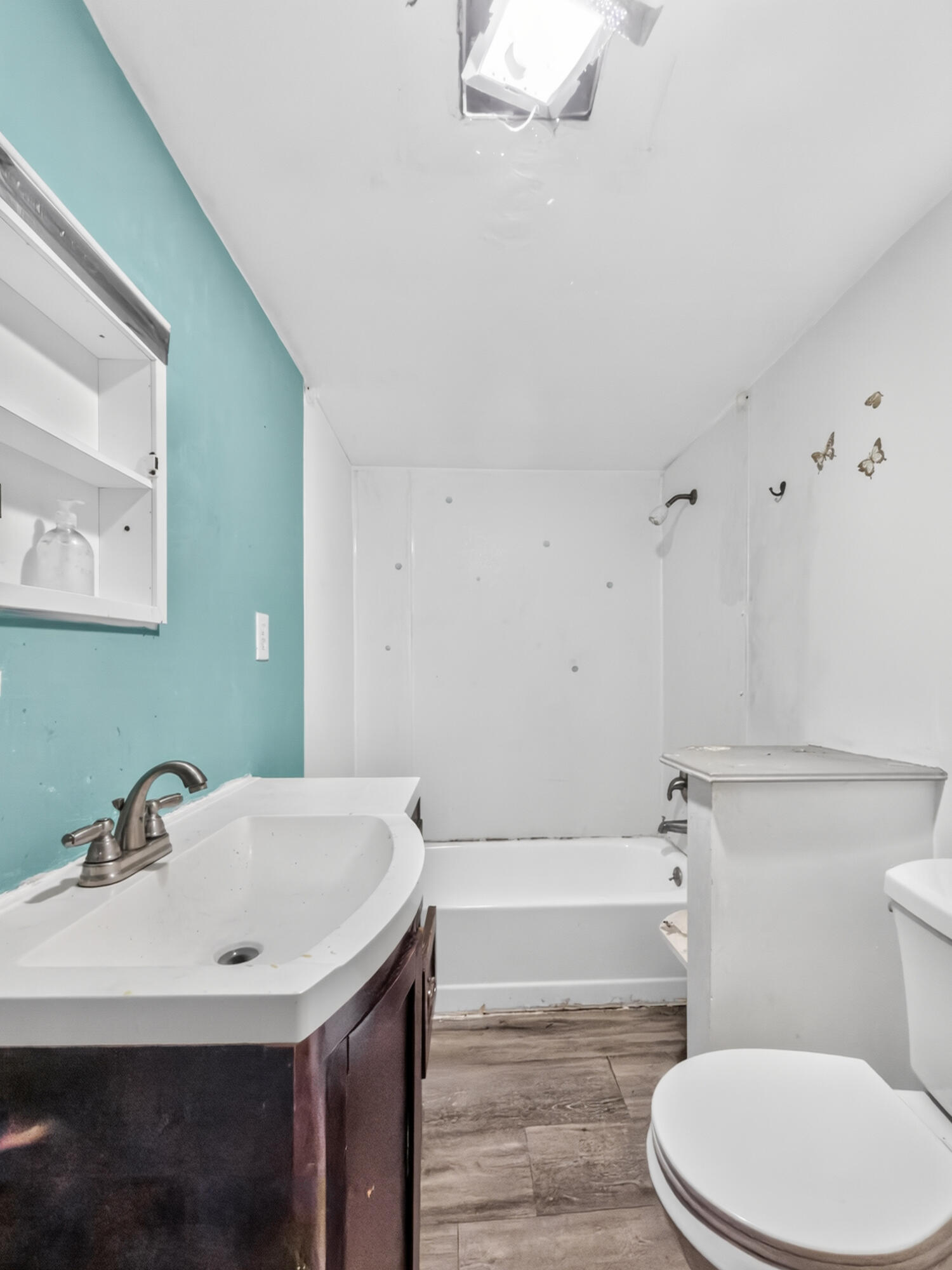 413 Berry Avenue Property Photo 30