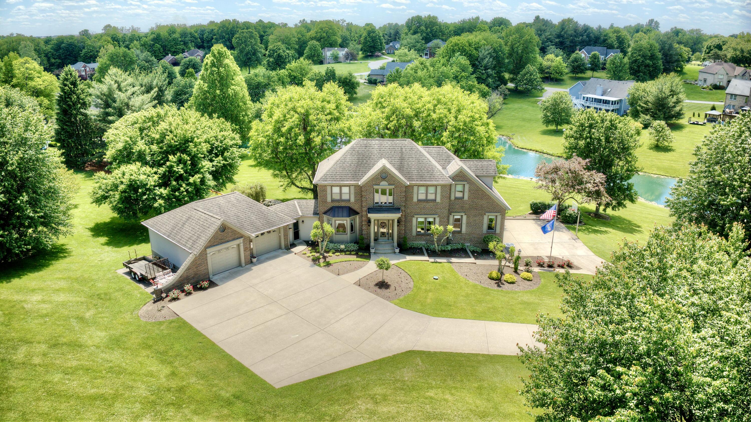 10667 Bridlepath Lane Property Photo 1