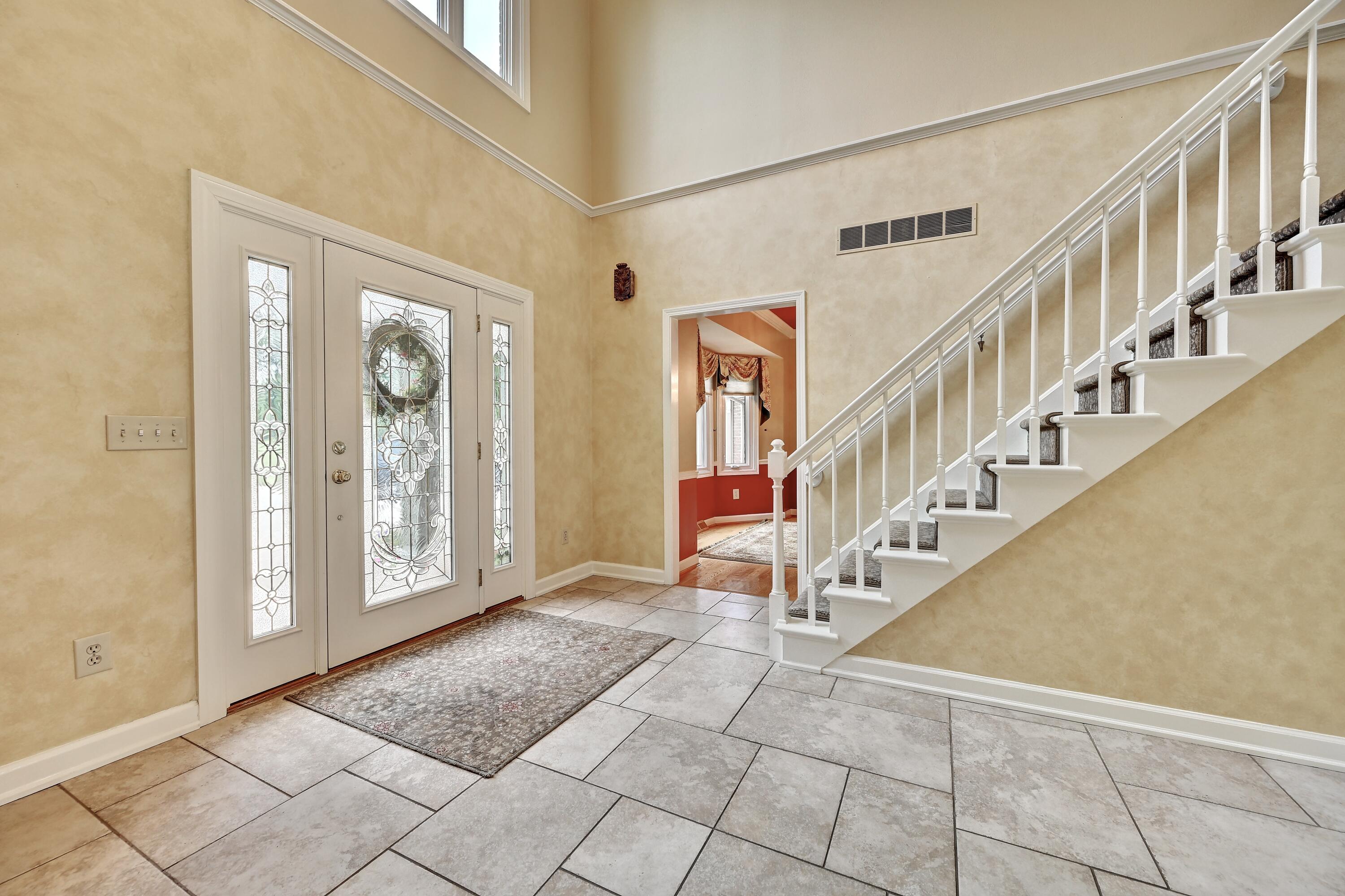 10667 Bridlepath Lane Property Photo 13