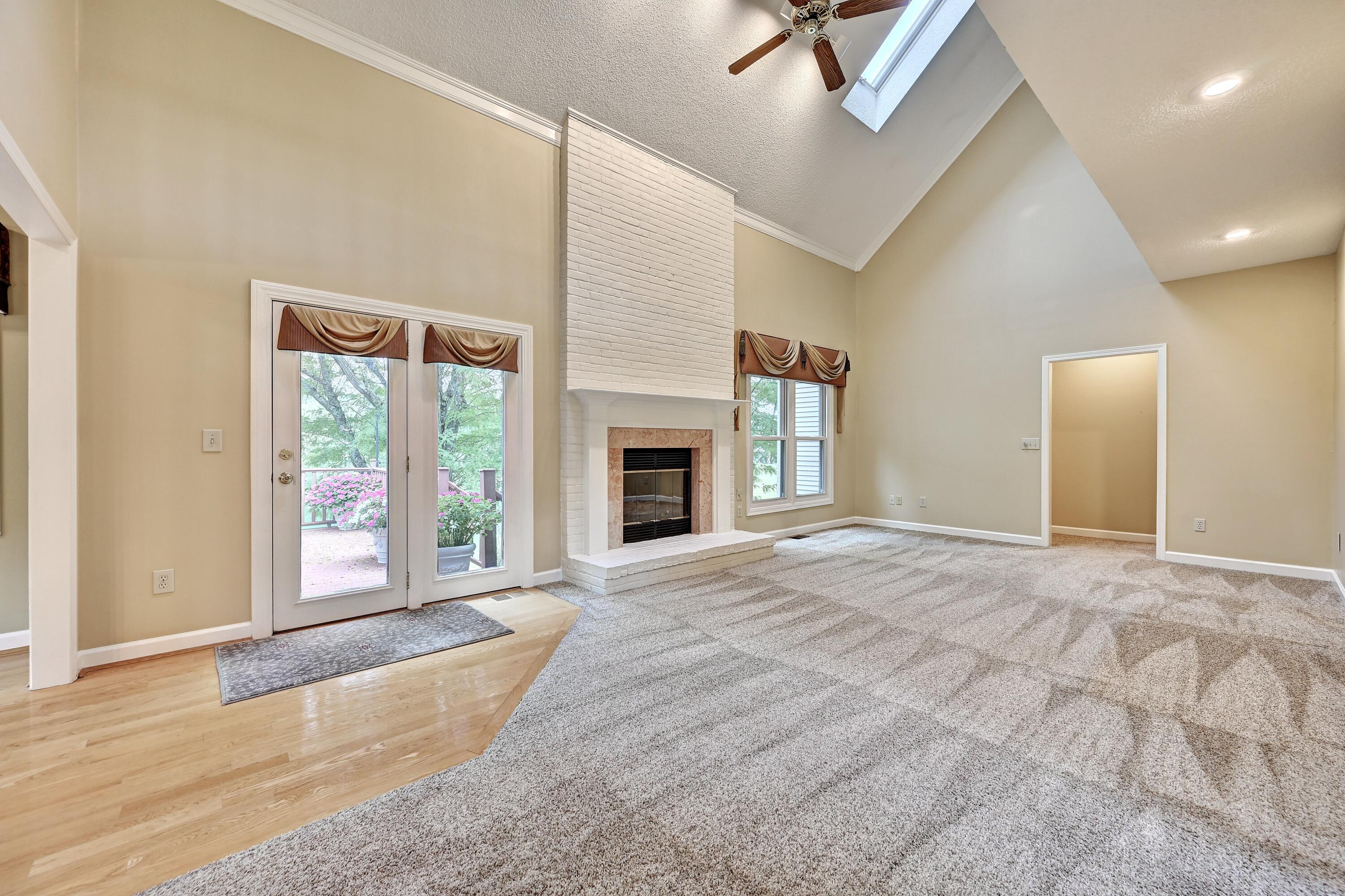 10667 Bridlepath Lane Property Photo 21