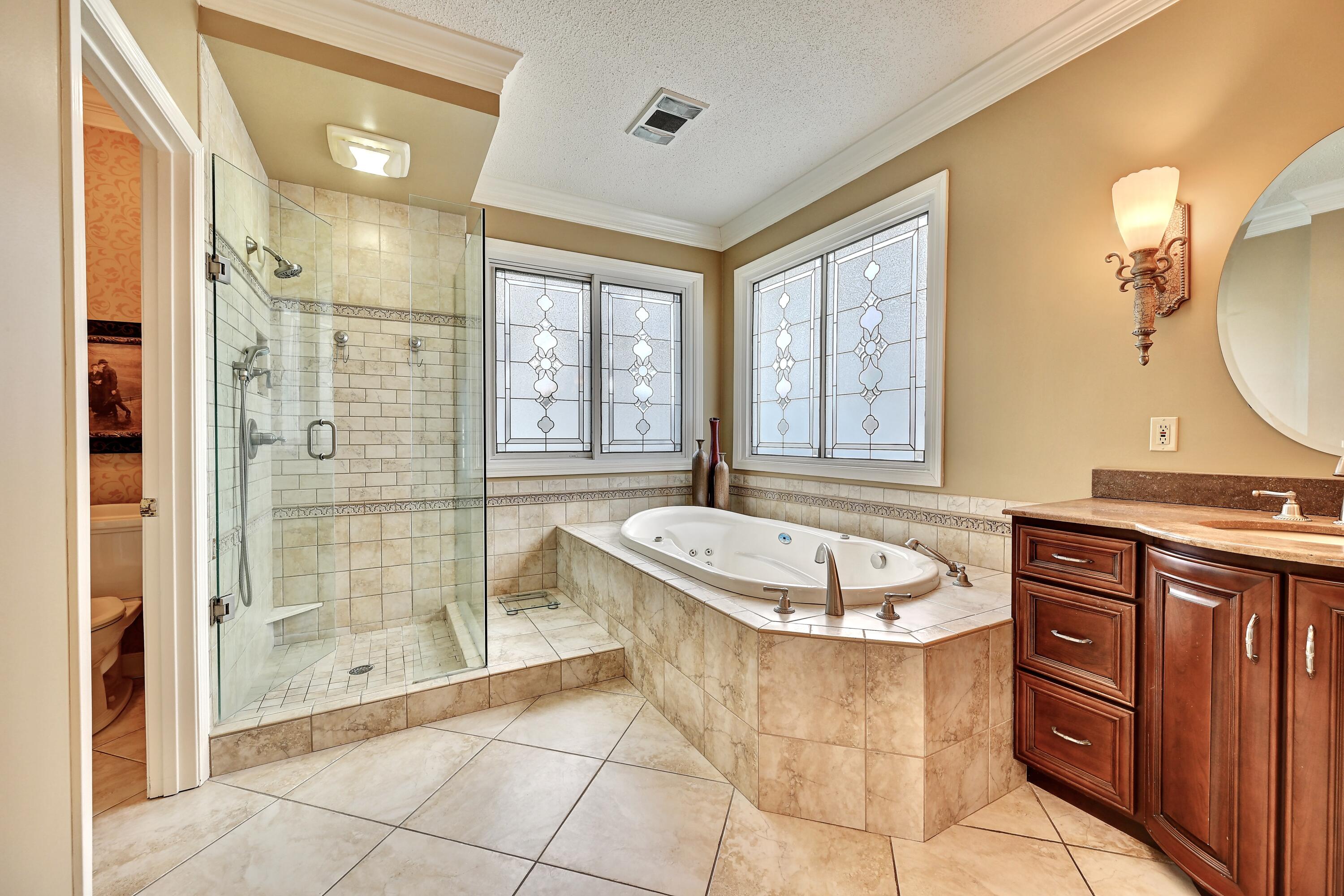 10667 Bridlepath Lane Property Photo 29