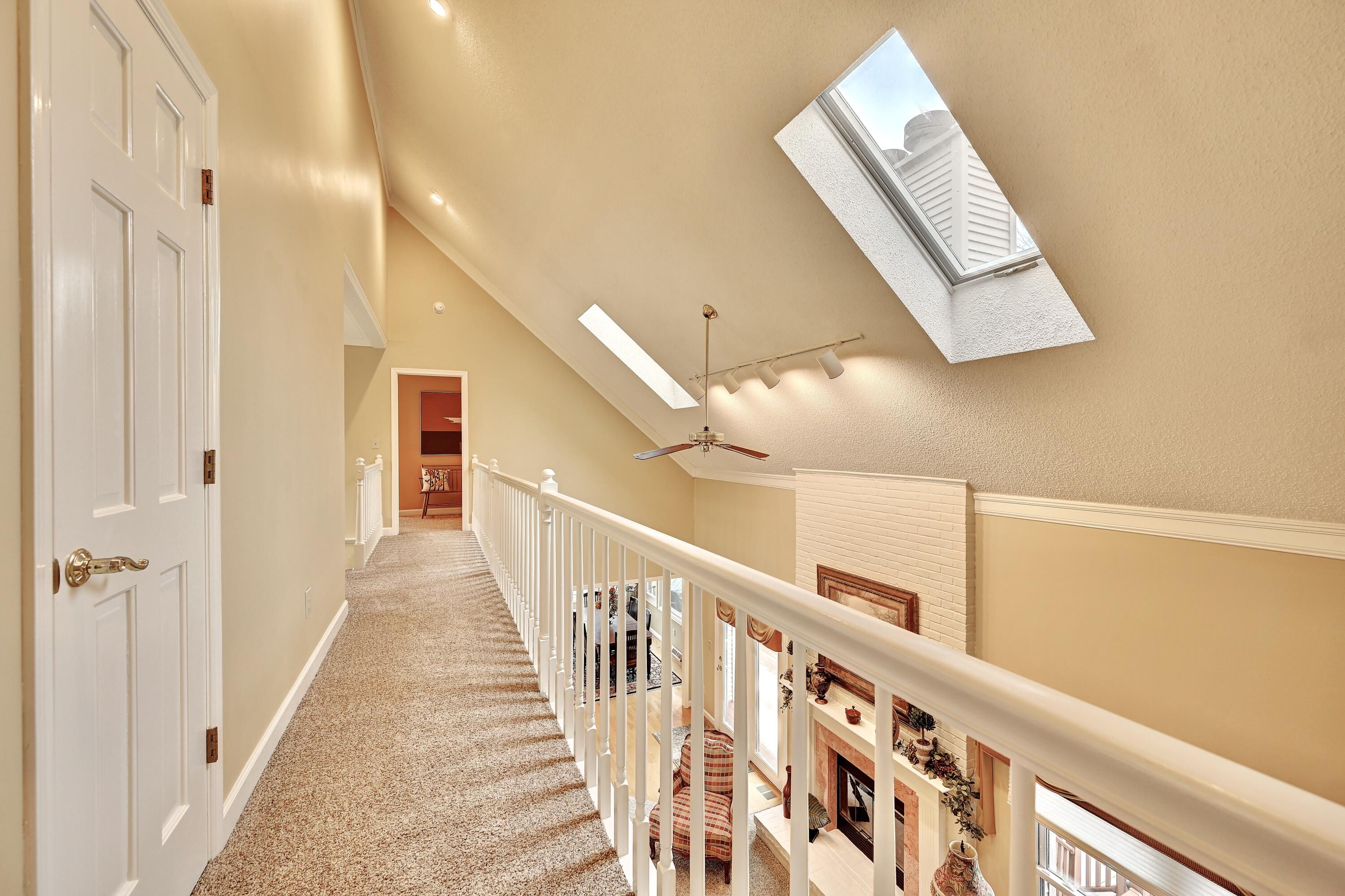 10667 Bridlepath Lane Property Photo 34