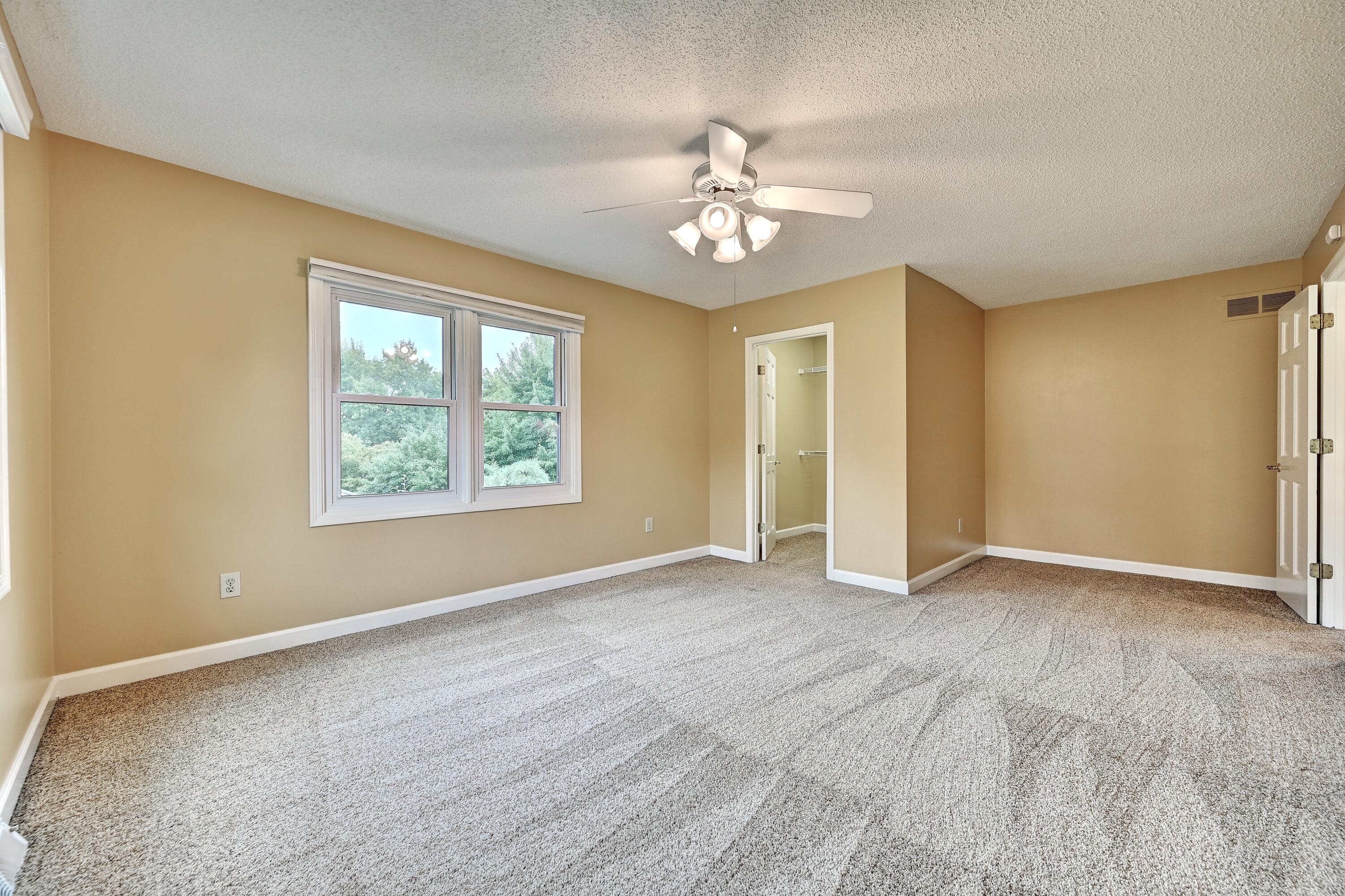 10667 Bridlepath Lane Property Photo 39