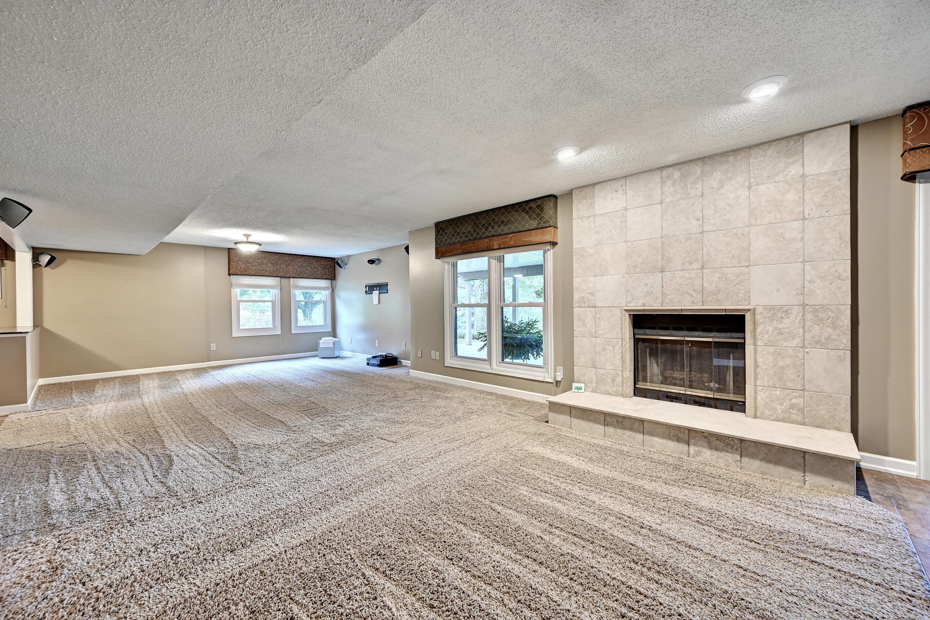 10667 Bridlepath Lane Property Photo 47