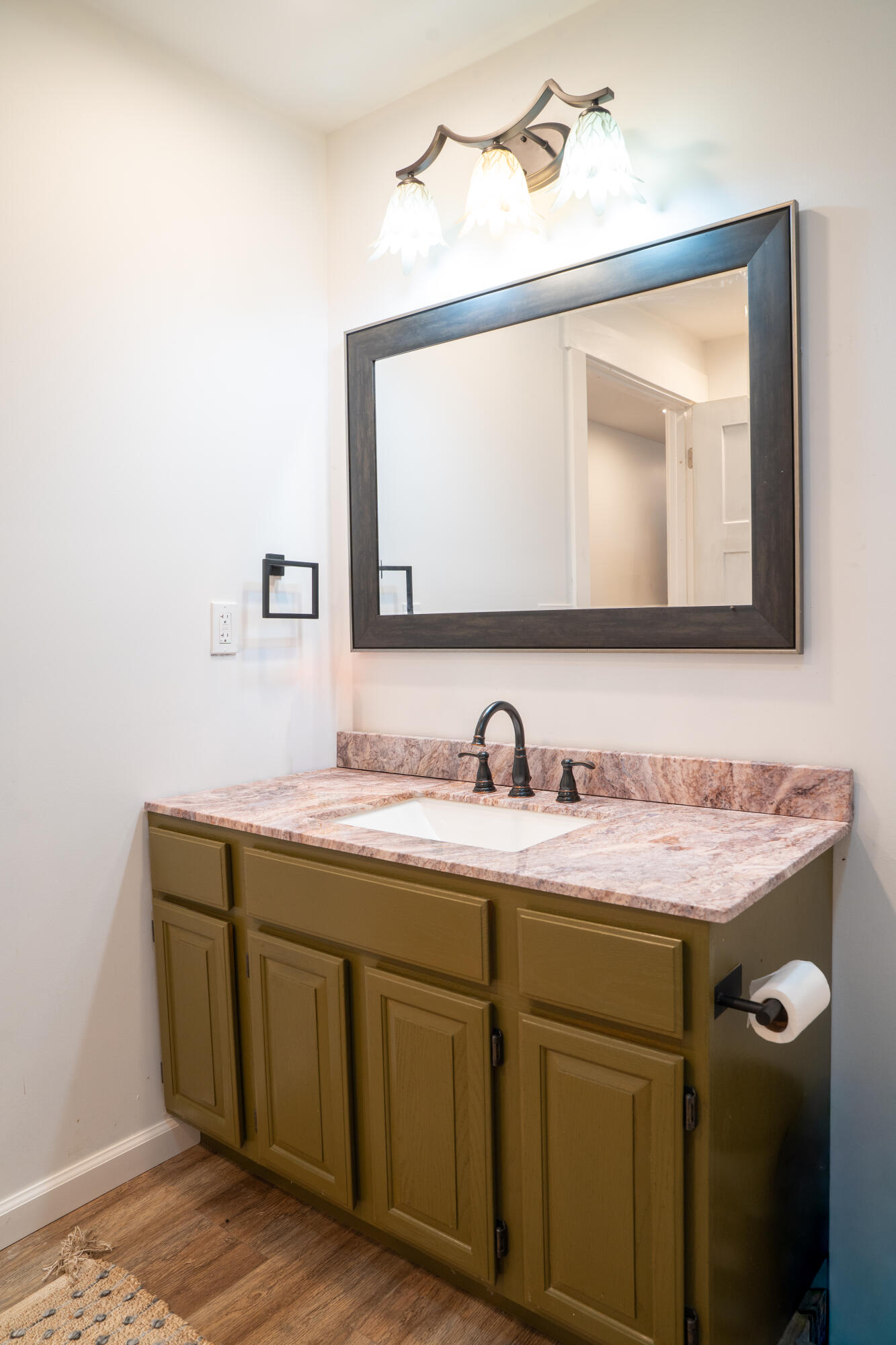 4355 Keefer Road Property Photo 11