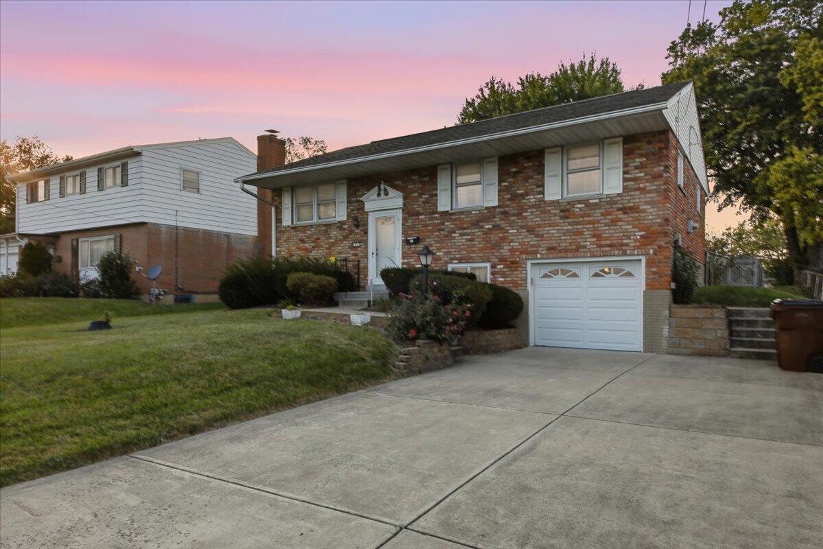16 Shenandoah Drive