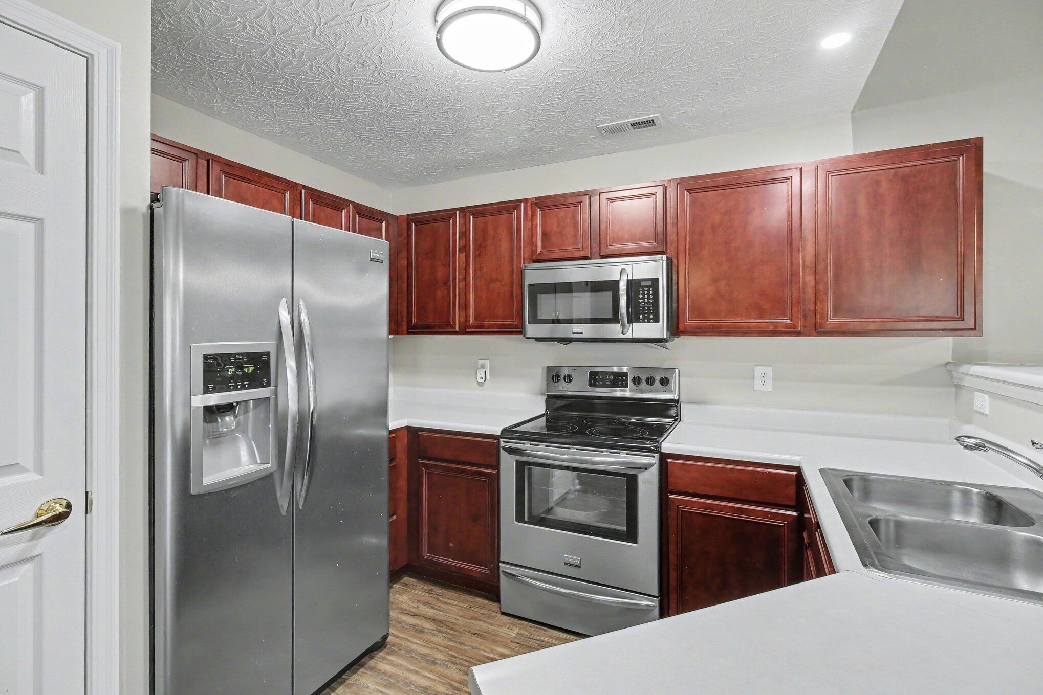 614 Ivy Ridge Drive Property Photo 11