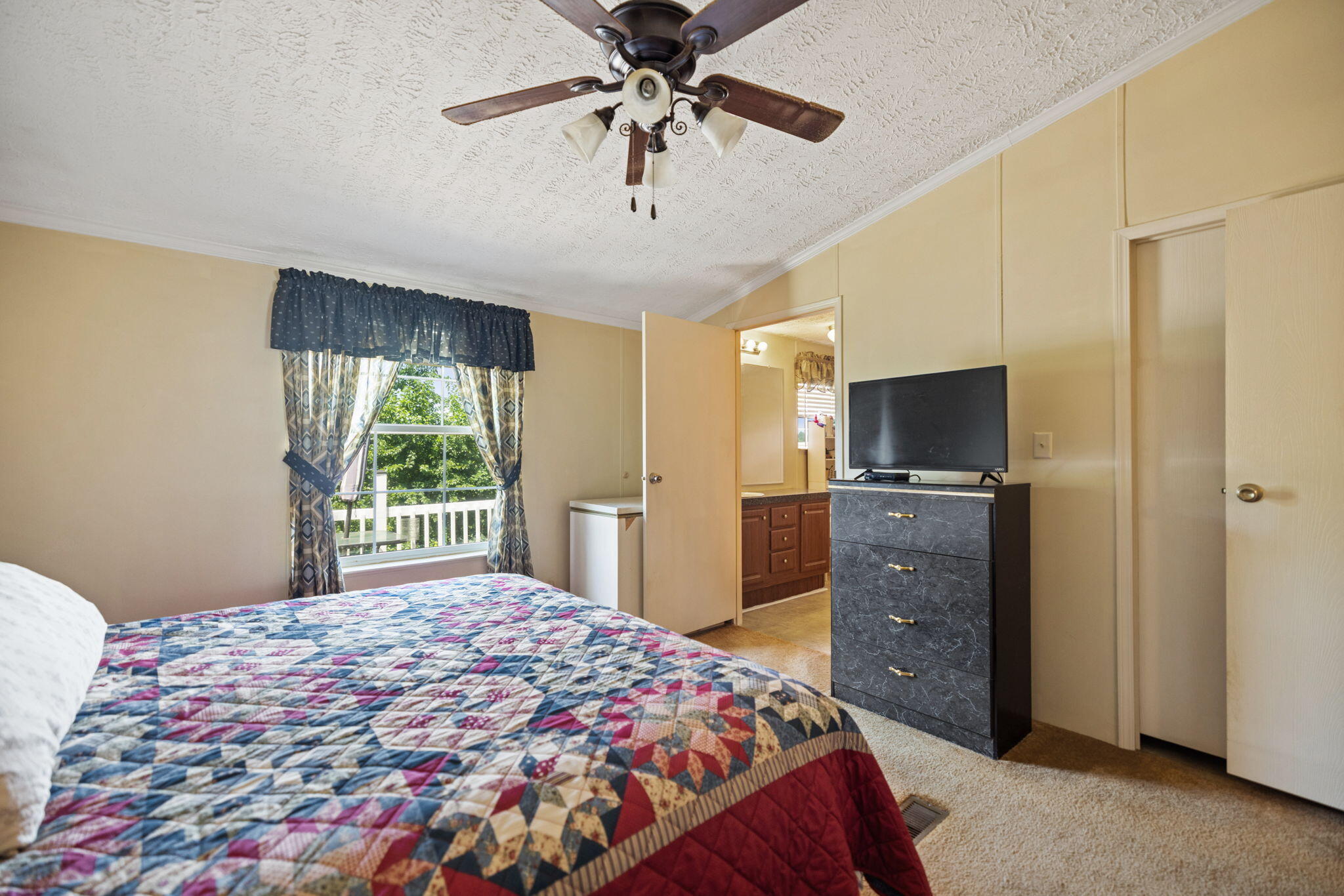 4389 Snake Lick Road Property Photo 16
