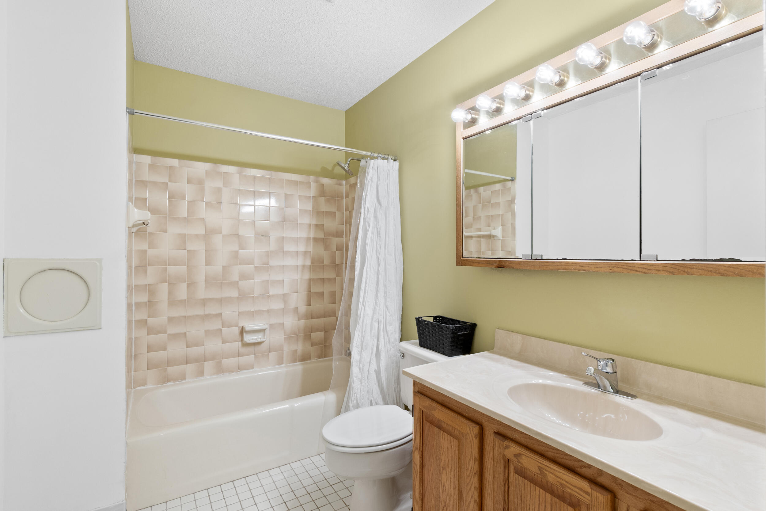 795 Elizabeth Drive Property Photo 17