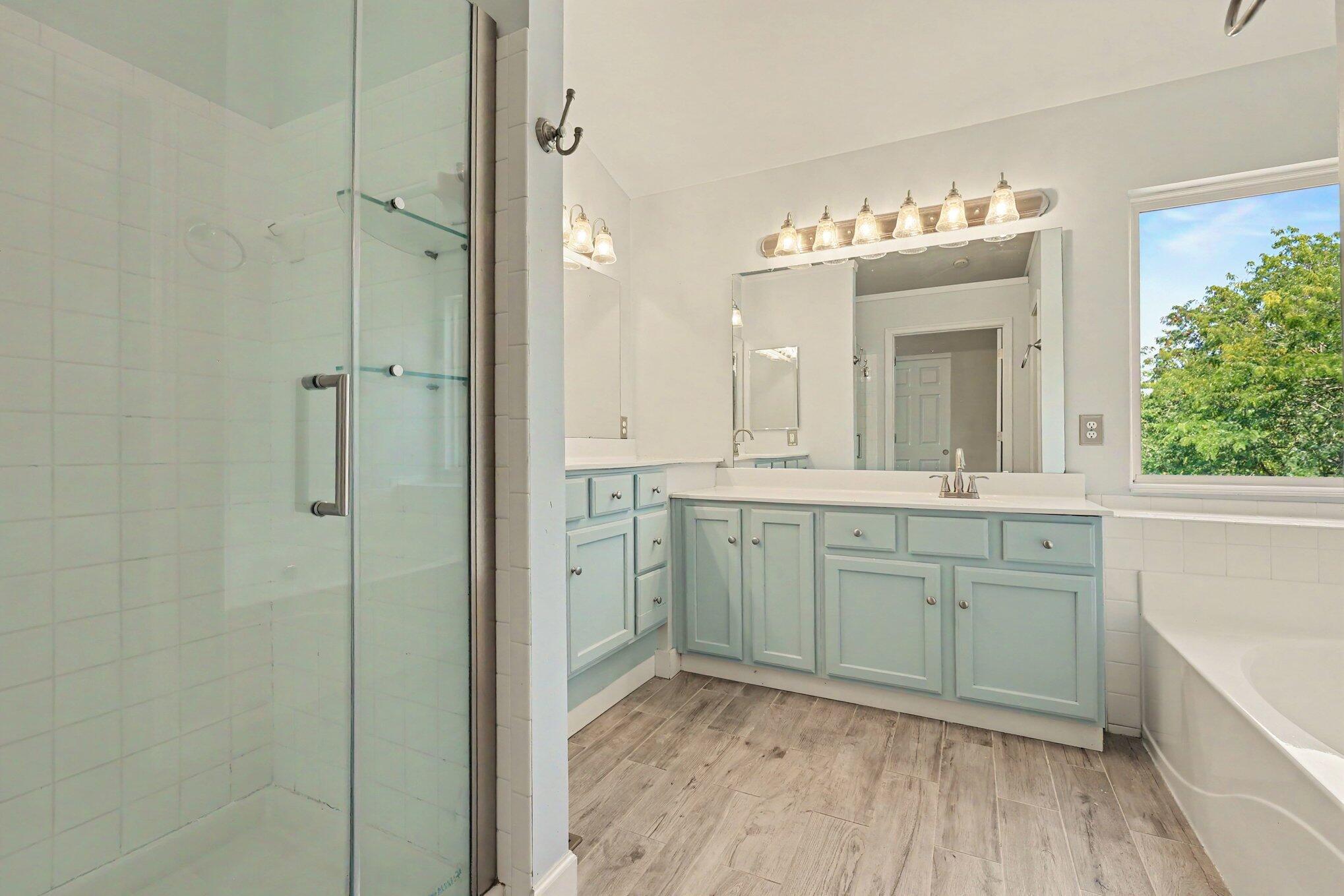 10082 Cedarwood Drive Property Photo 14