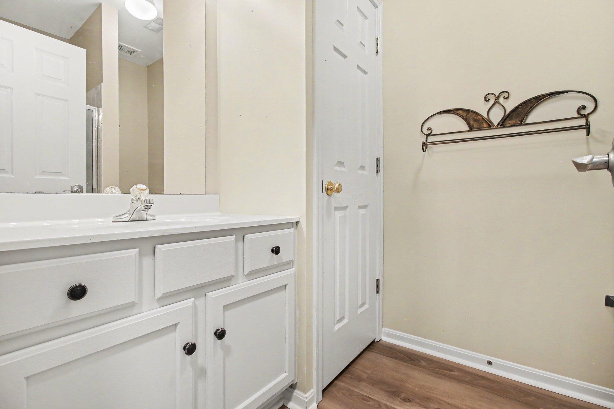 10082 Cedarwood Drive Property Photo 21