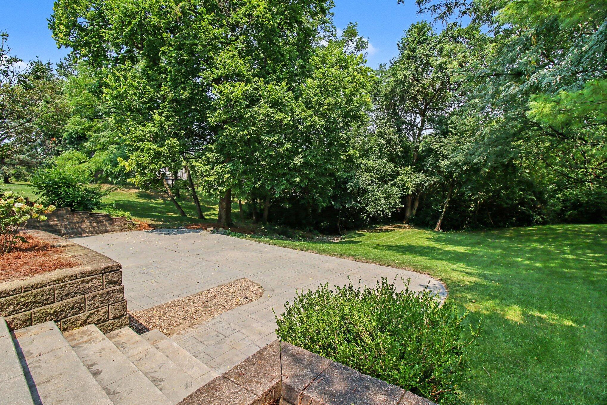 10082 Cedarwood Drive Property Photo 32