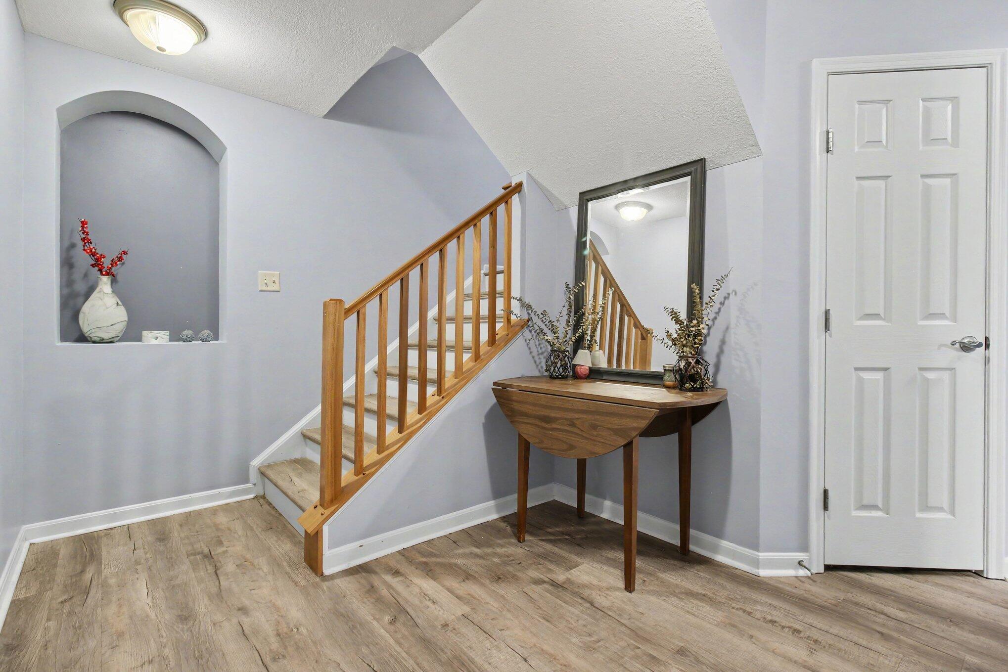 844 Flint Ridge Property Photo 3