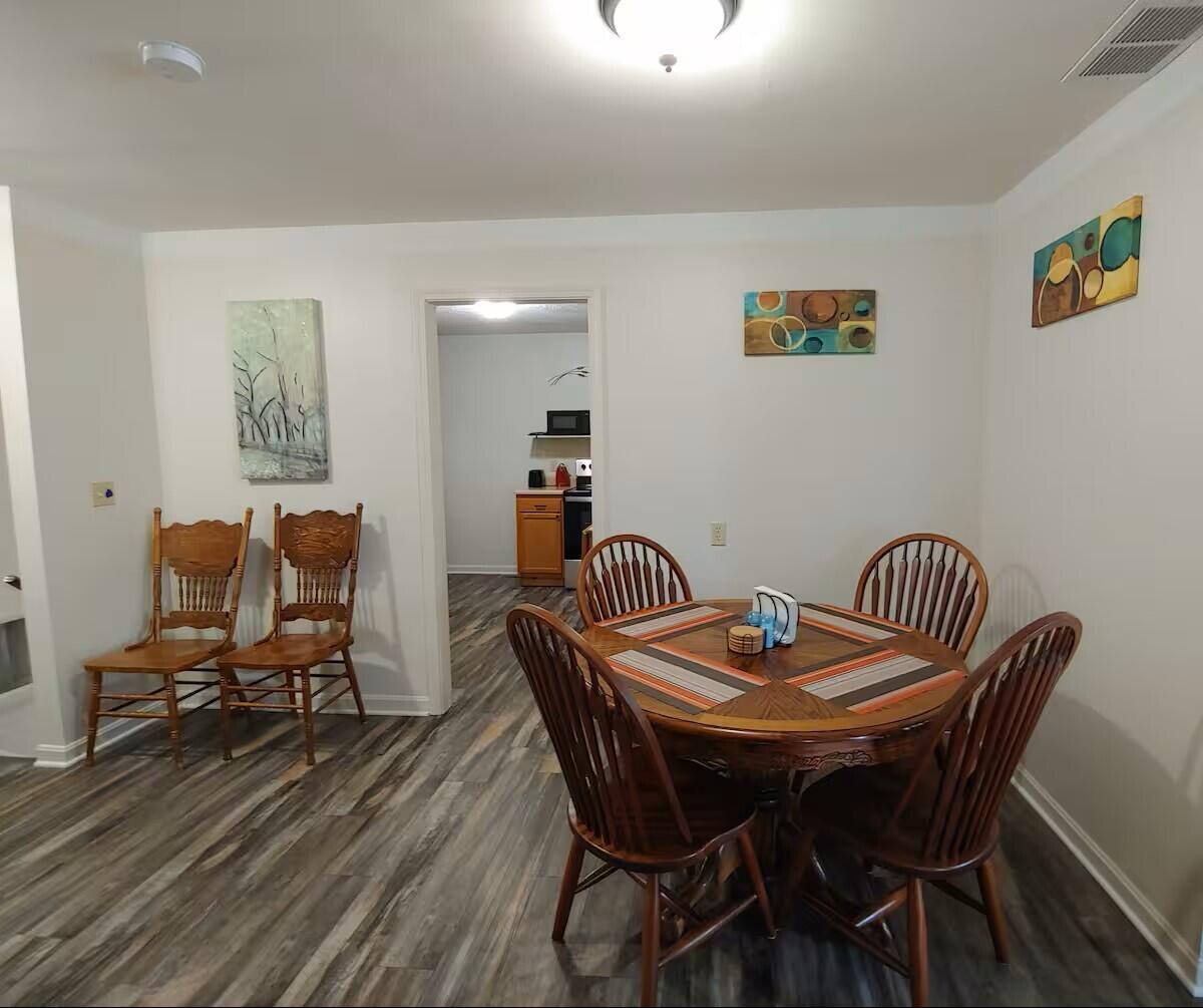 28 Broadway Street Property Photo 46