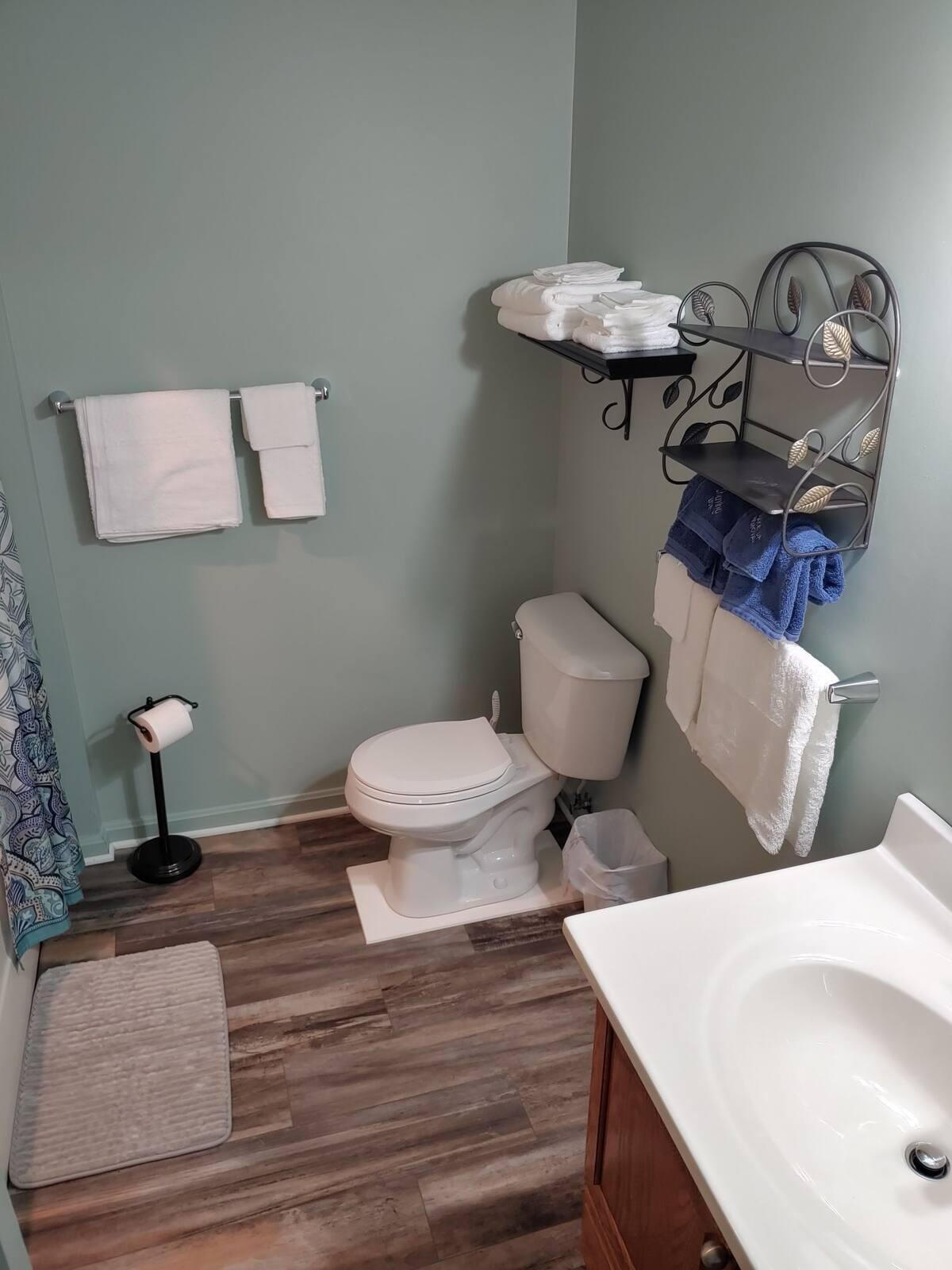 28 Broadway Street Property Photo 47