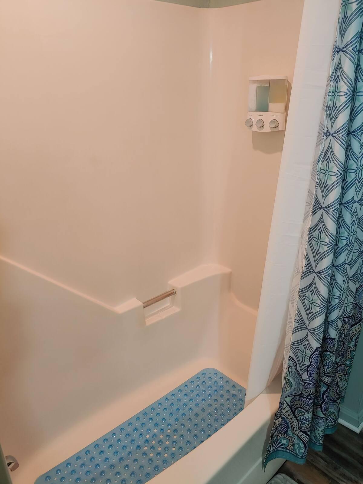 28 Broadway Street Property Photo 48