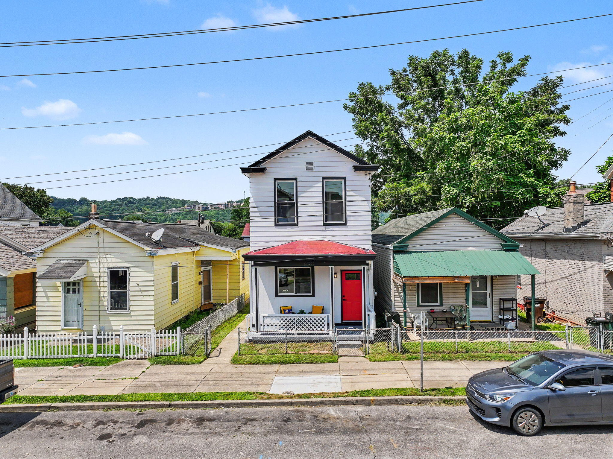 412 Oak Street Property Photo 1