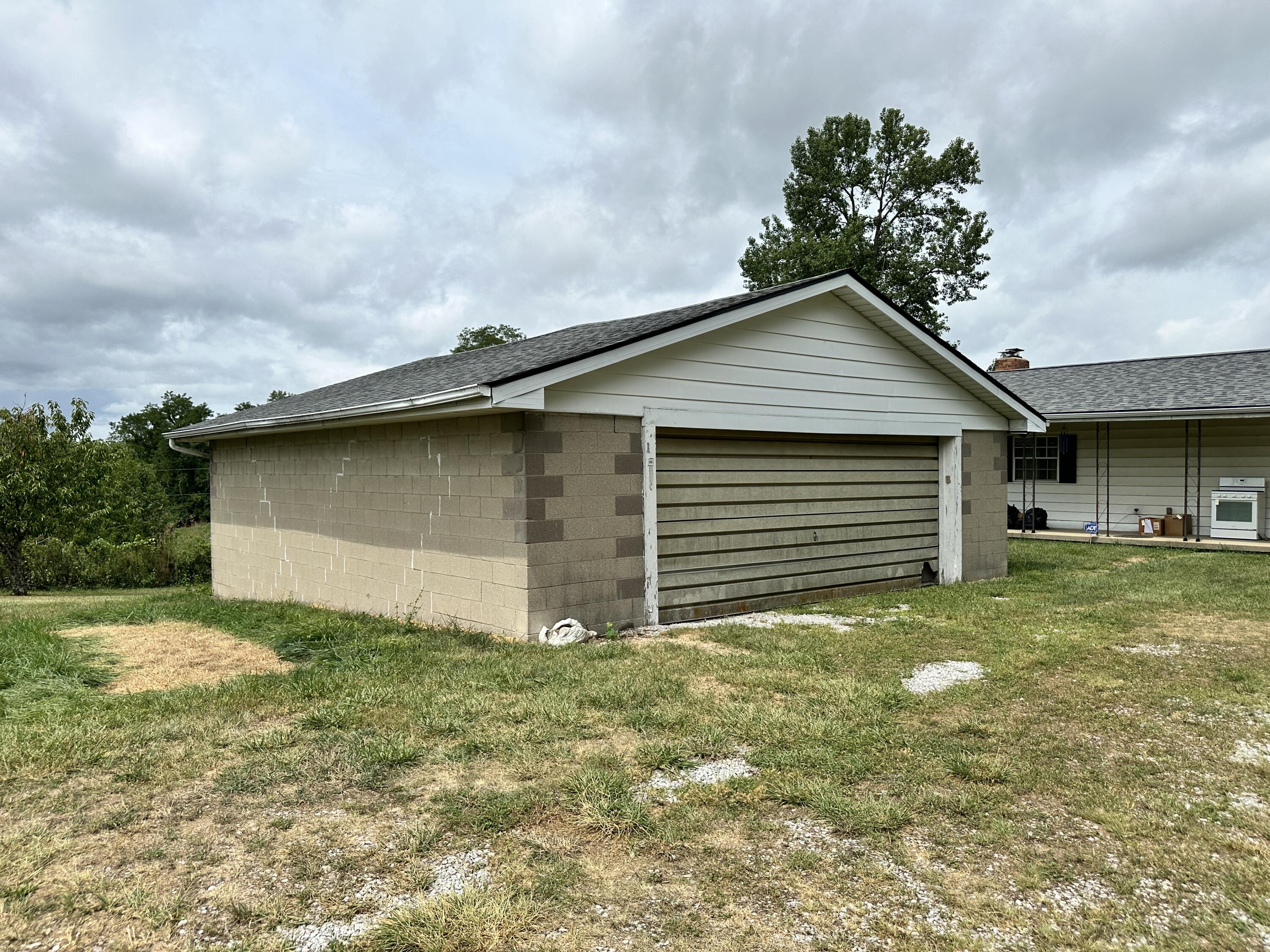 13110 Dixie Hwy Property Photo 16