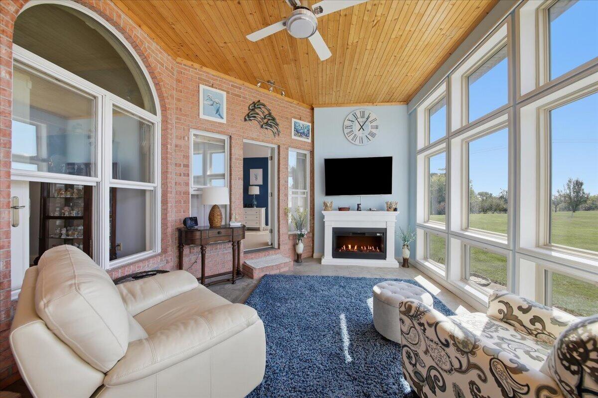 4982 Kentucky 47 Property Photo 16