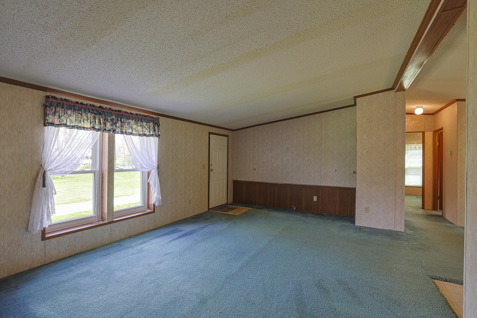 5646 New Drive Property Photo 7