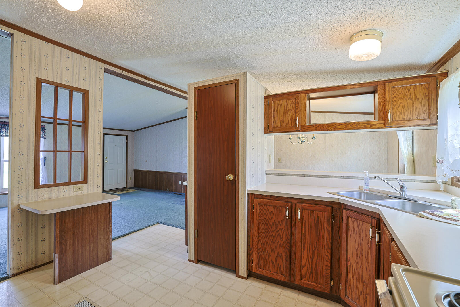 5646 New Drive Property Photo 9