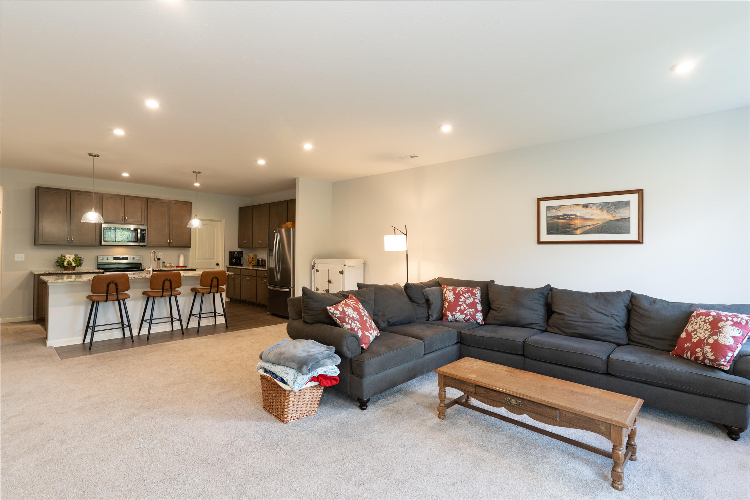 700 Streamside Drive, Upper Property Photo 12
