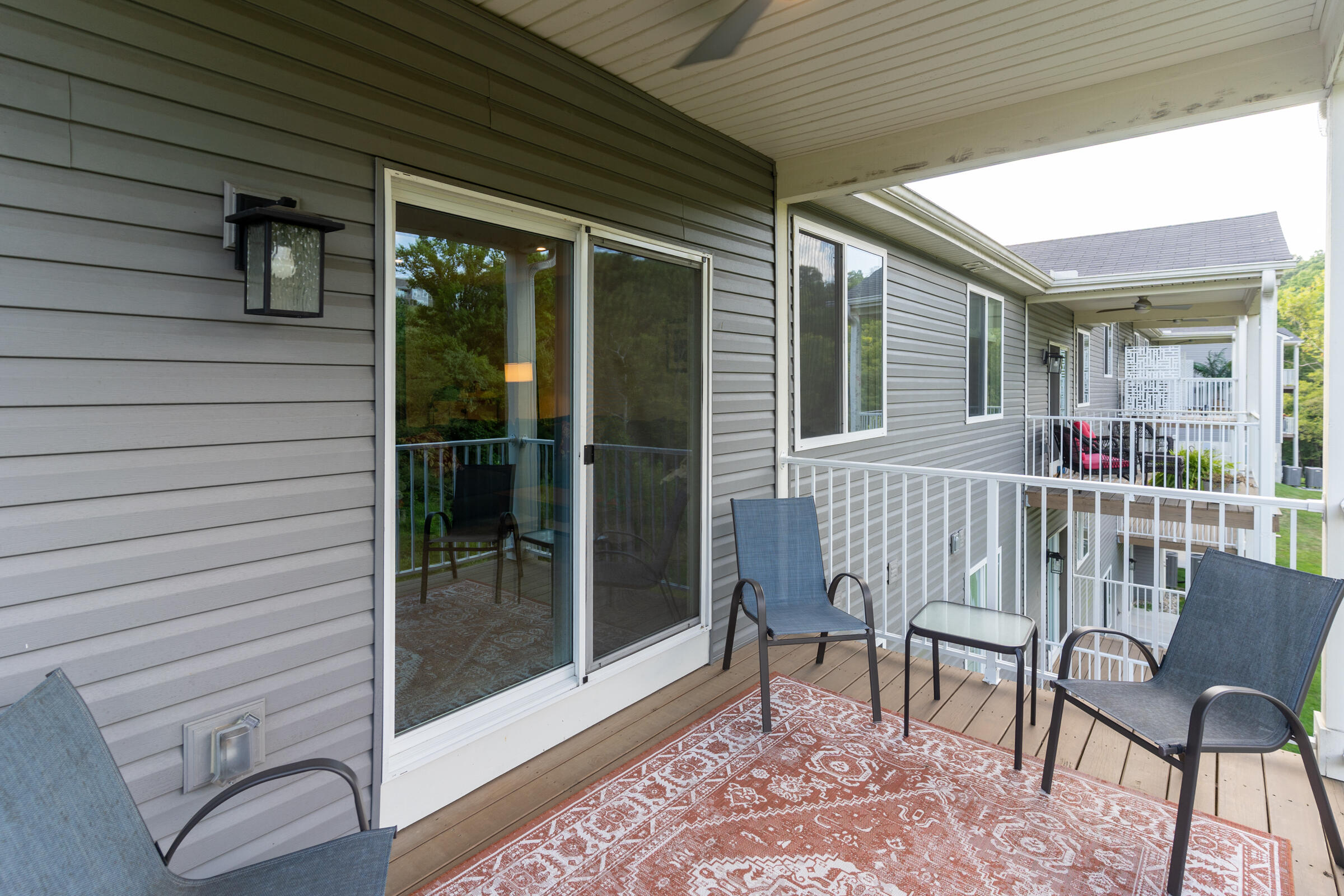 700 Streamside Drive, Upper Property Photo 18