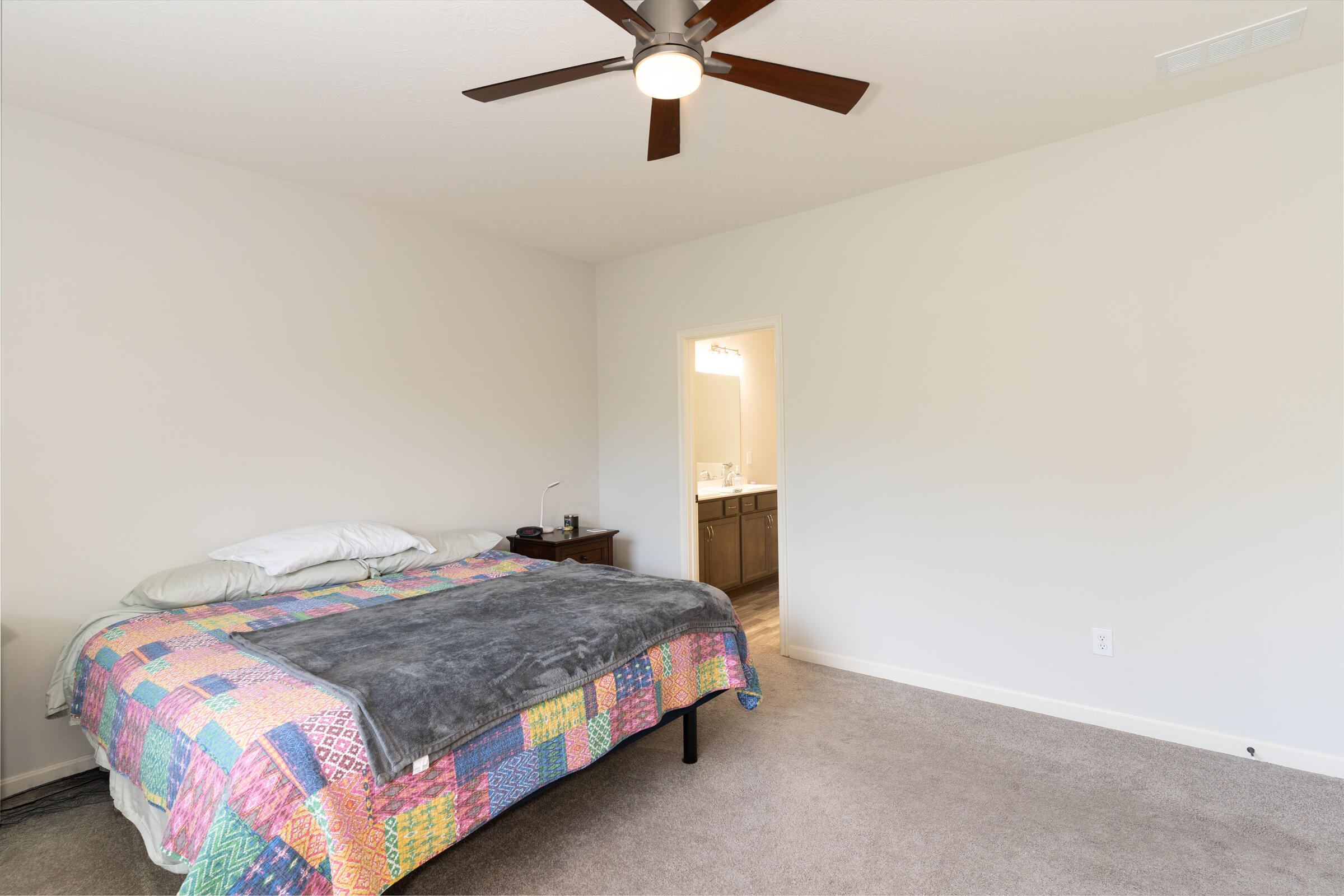 700 Streamside Drive, Upper Property Photo 20
