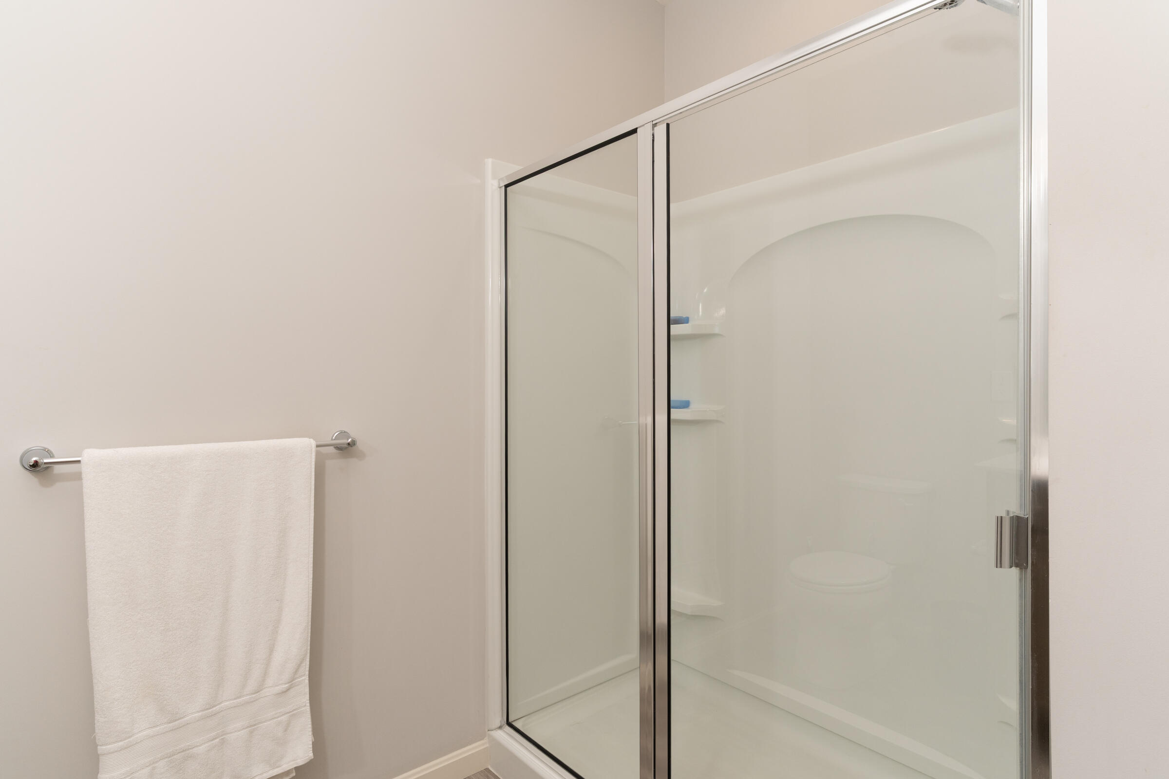 700 Streamside Drive, Upper Property Photo 22