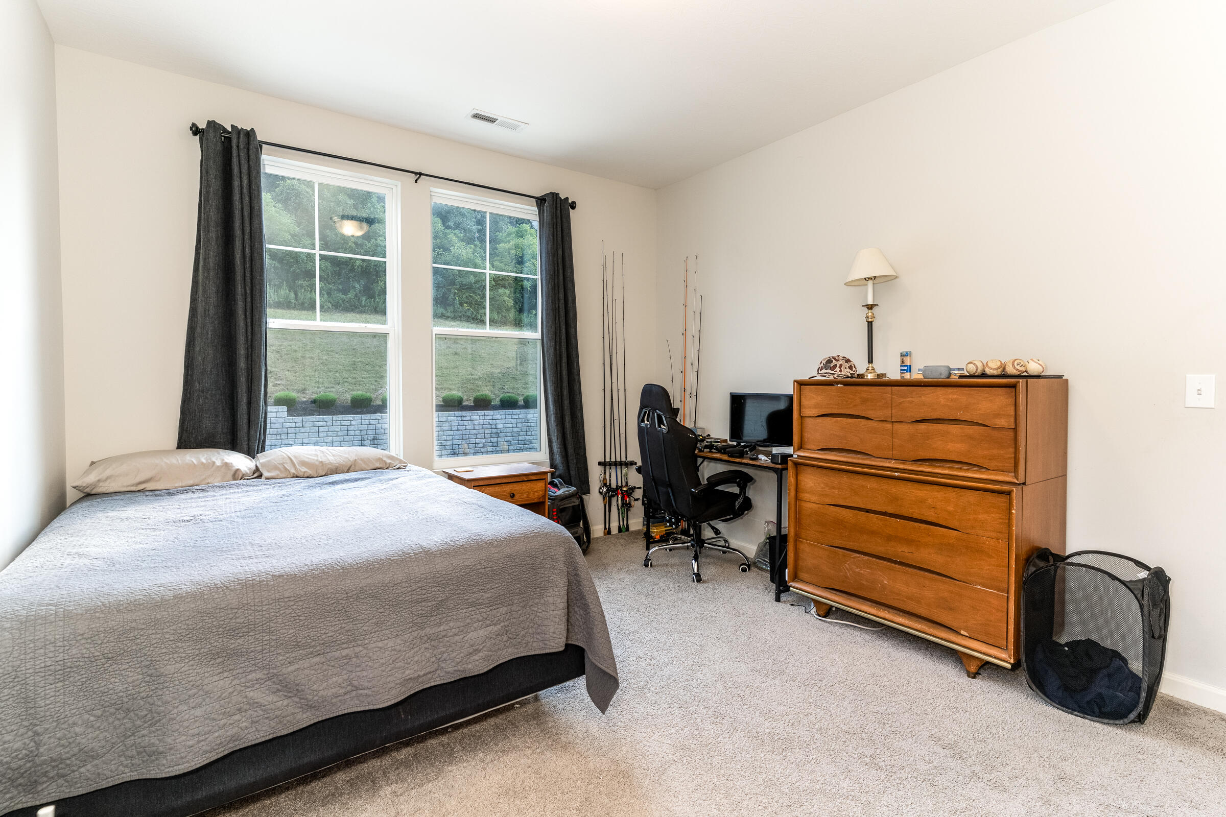 700 Streamside Drive, Upper Property Photo 26