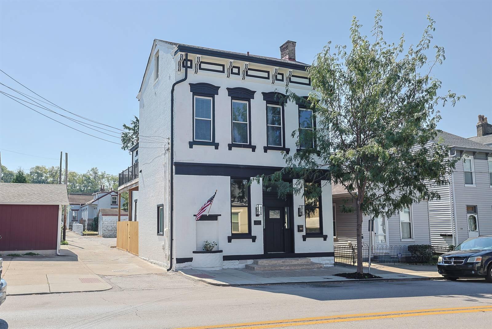 228 E 10th Street
