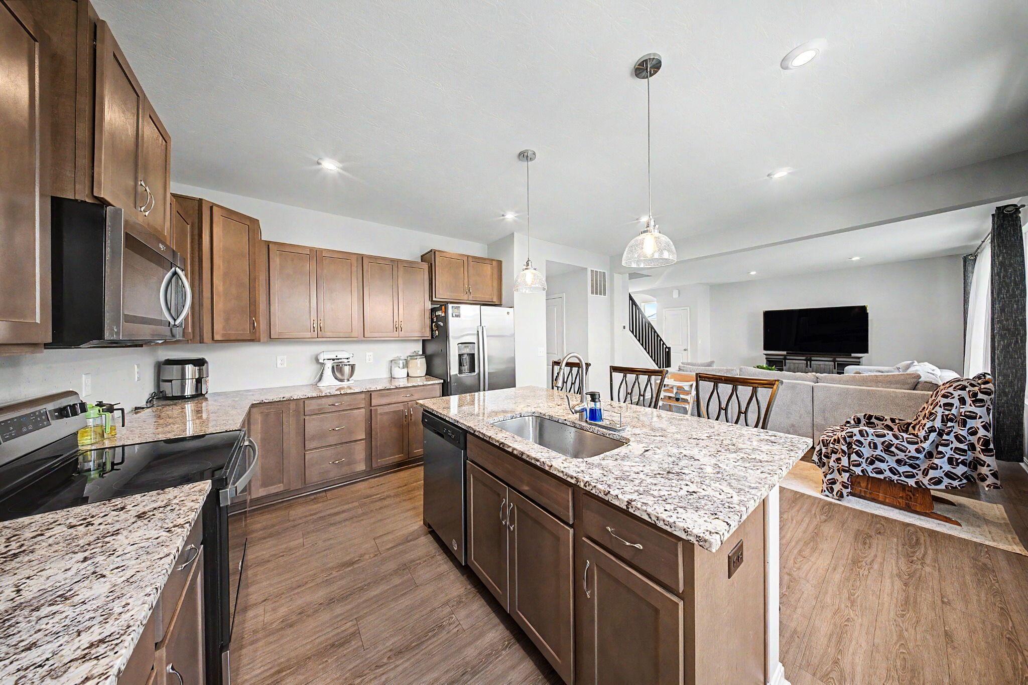 185 Veneto Drive Property Photo 13
