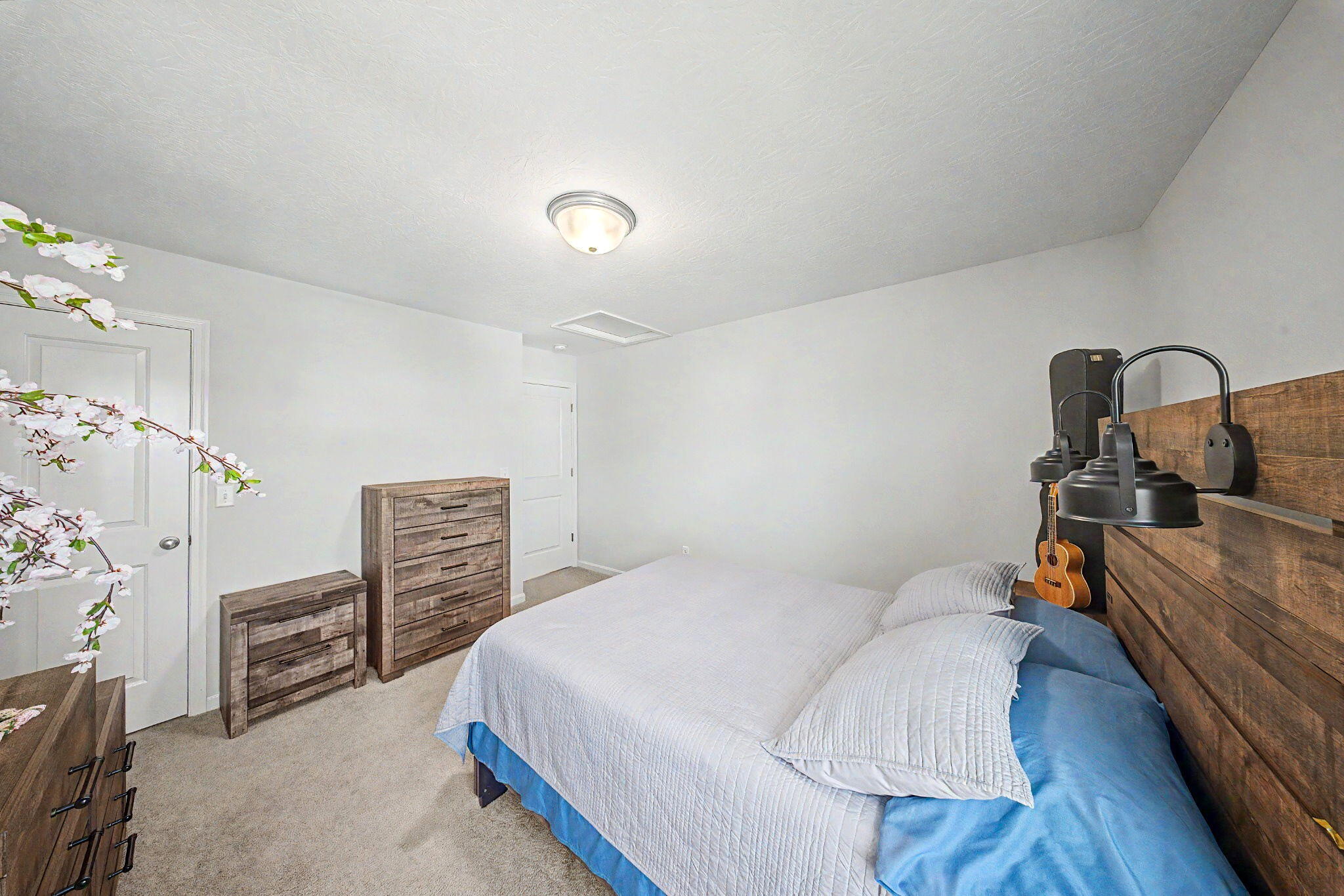 185 Veneto Drive Property Photo 28