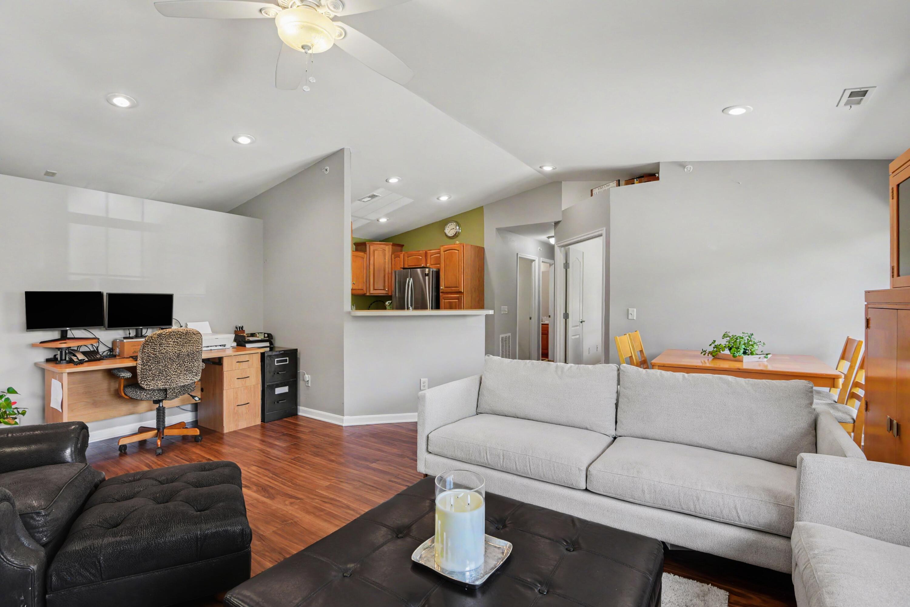 389 Southwind Lane Property Photo 4