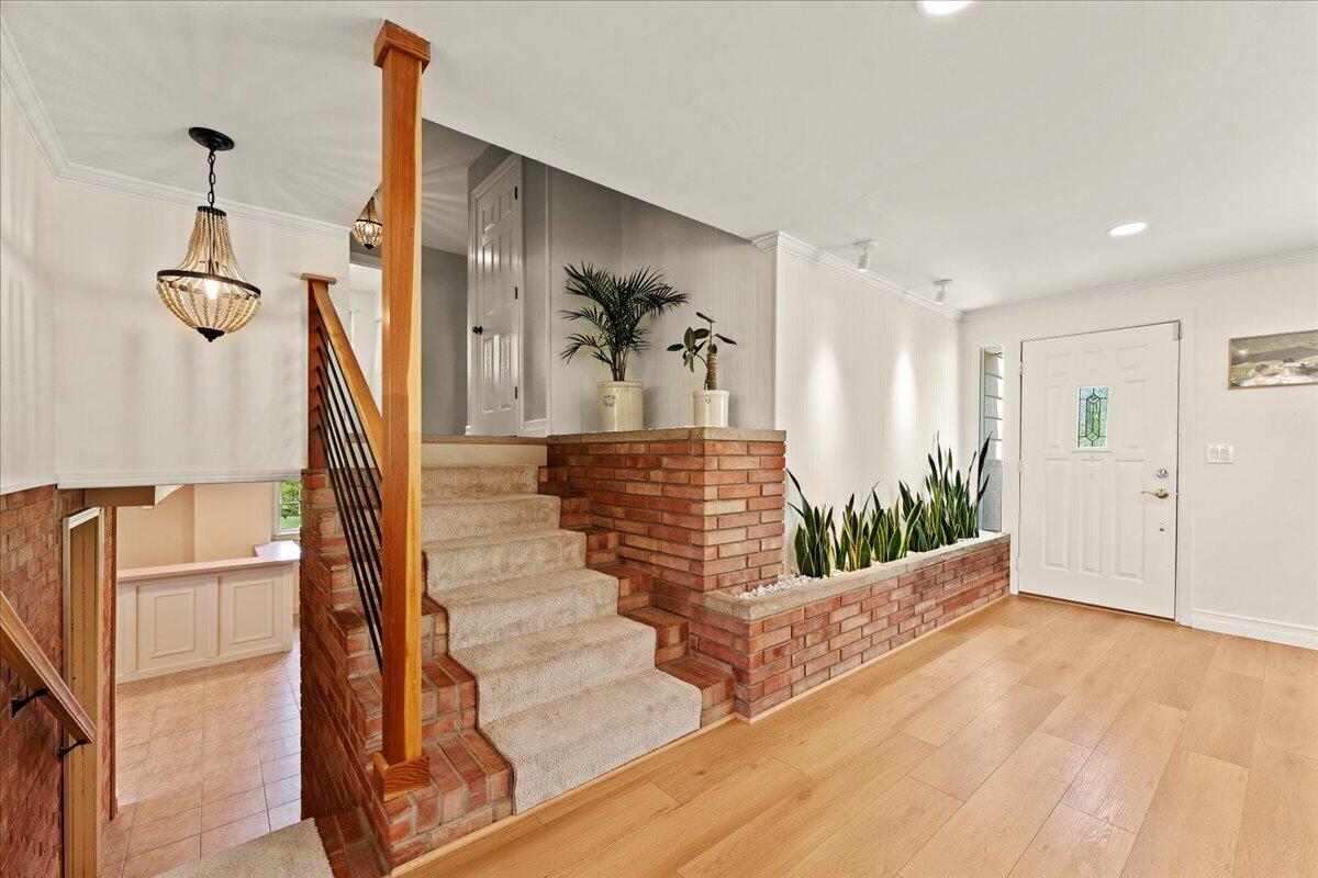 762 W Miller Road Property Photo 4