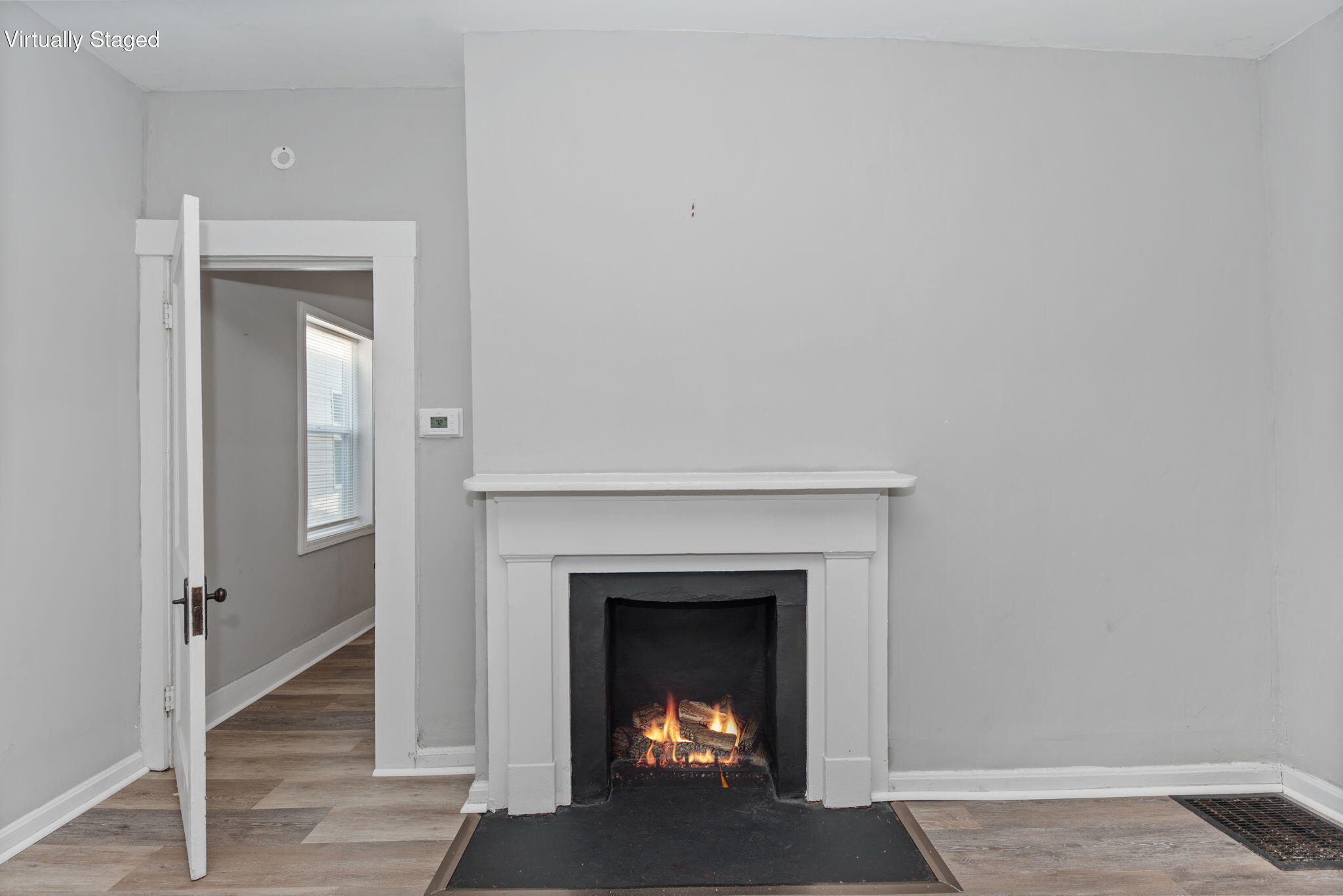 309 E 13th Street Property Photo 17