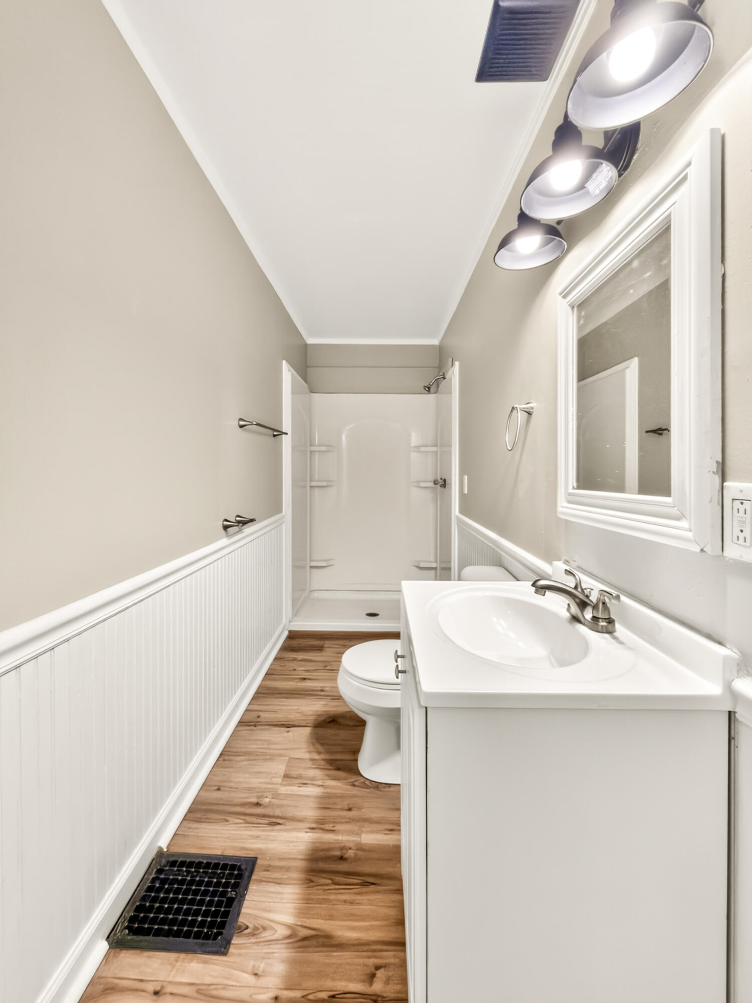 12 Catalpa Street Property Photo 20