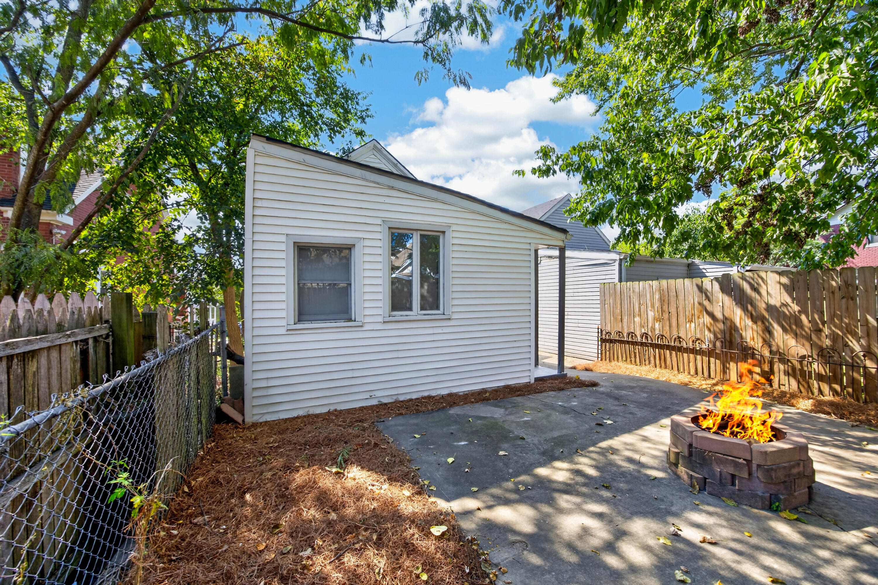 12 Catalpa Street Property Photo 27