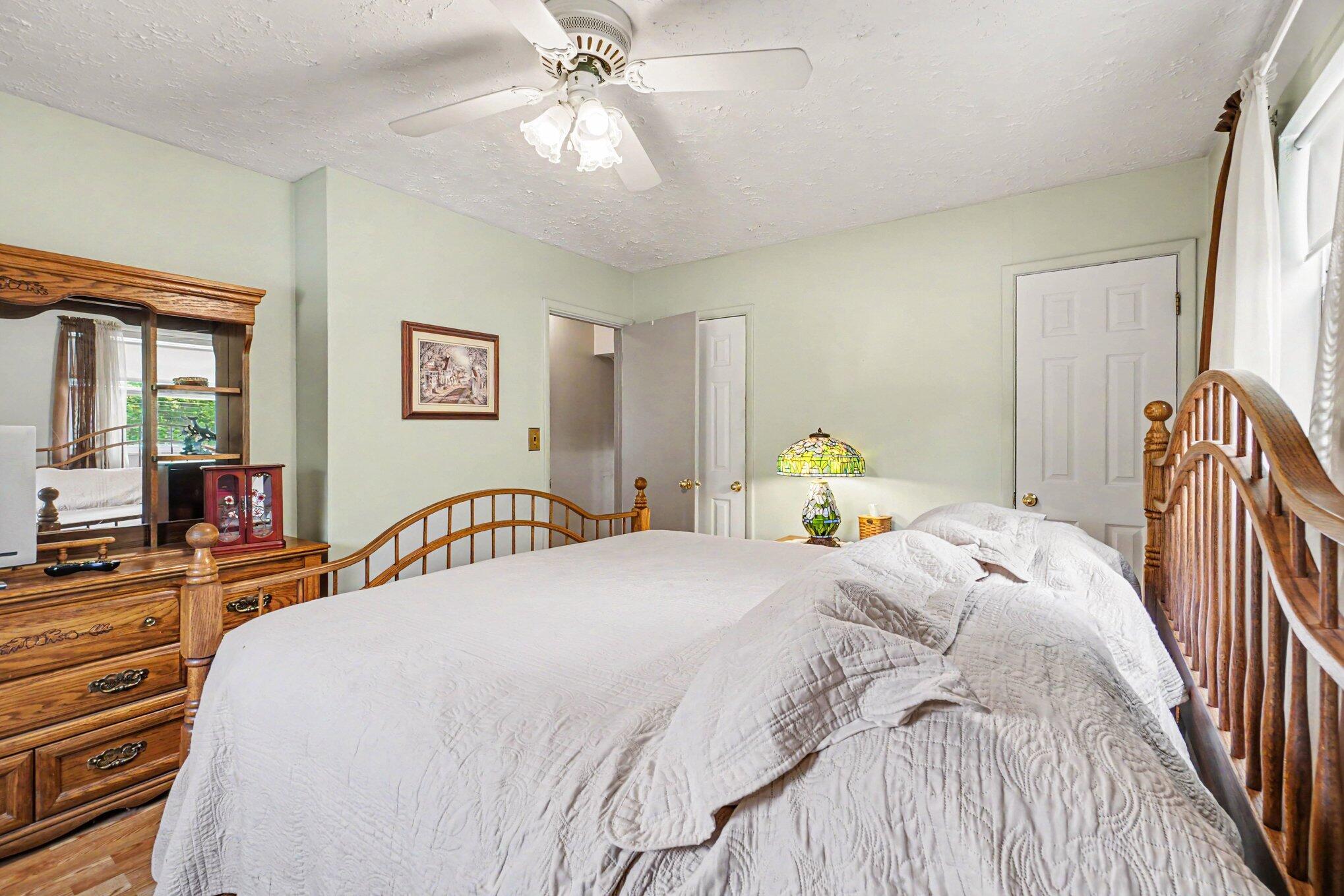265 Sunset Drive Property Photo 8