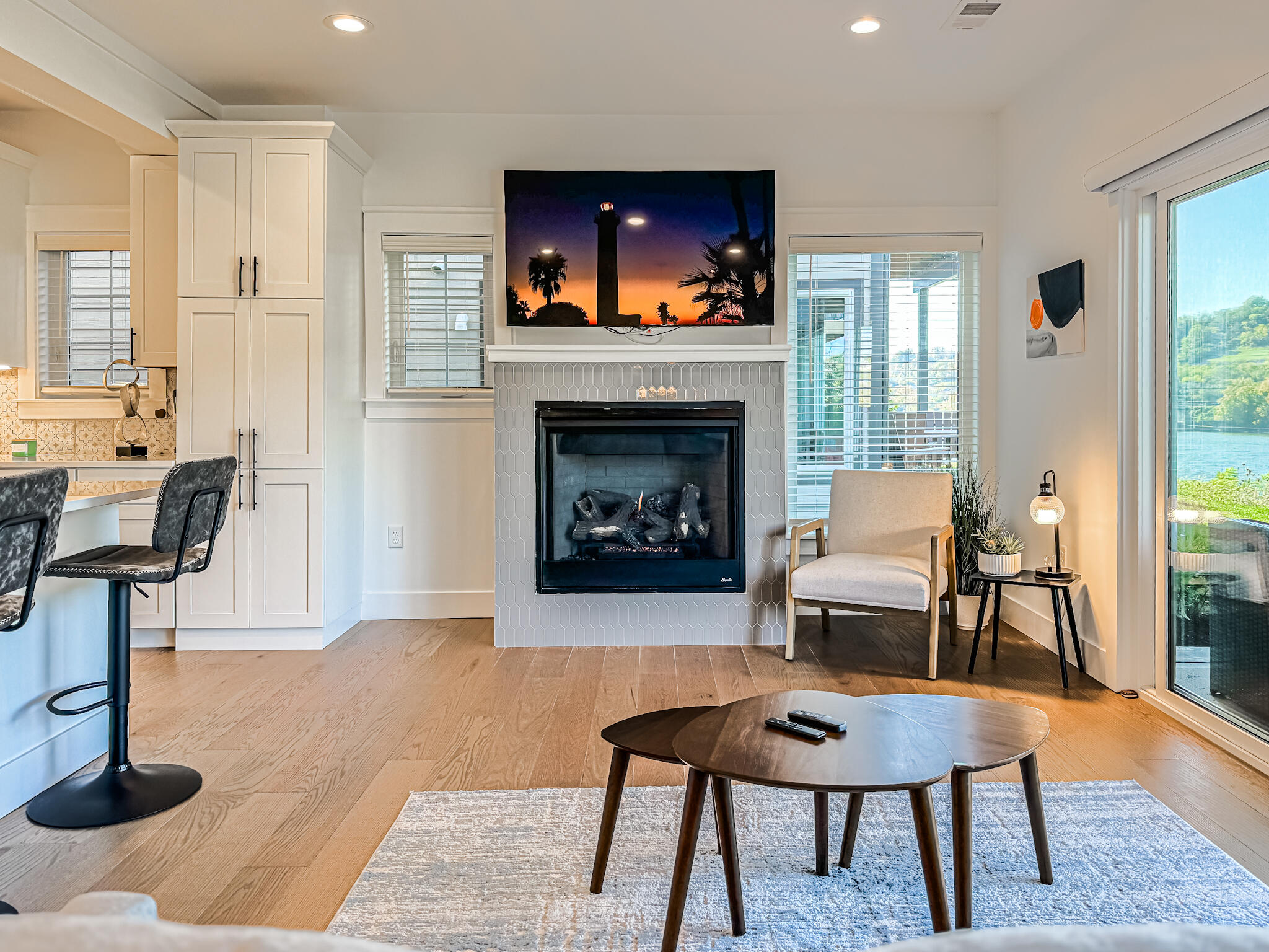 599 Manhattan Boulevard, 201 Property Photo 6