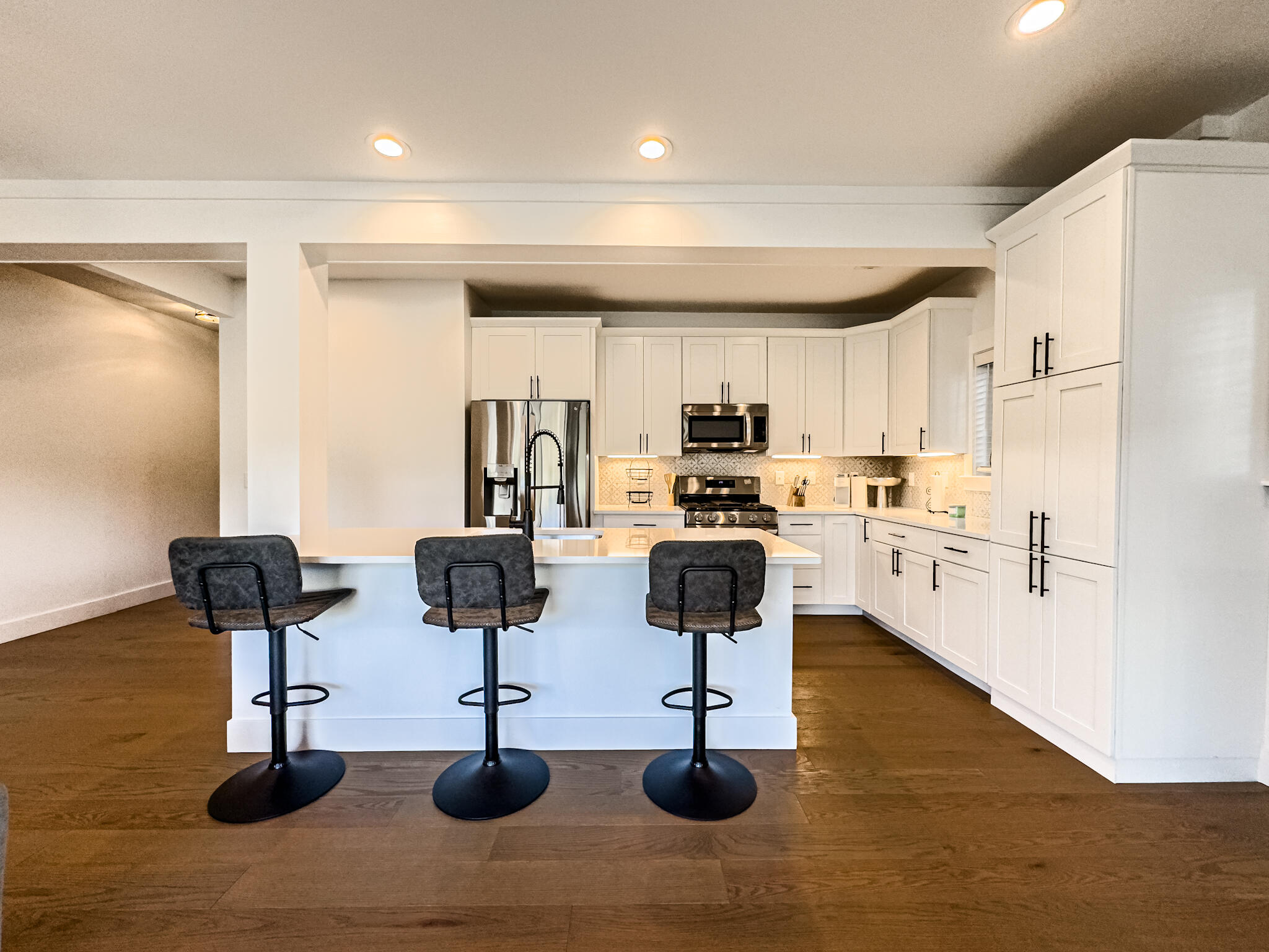 599 Manhattan Boulevard, 201 Property Photo 13