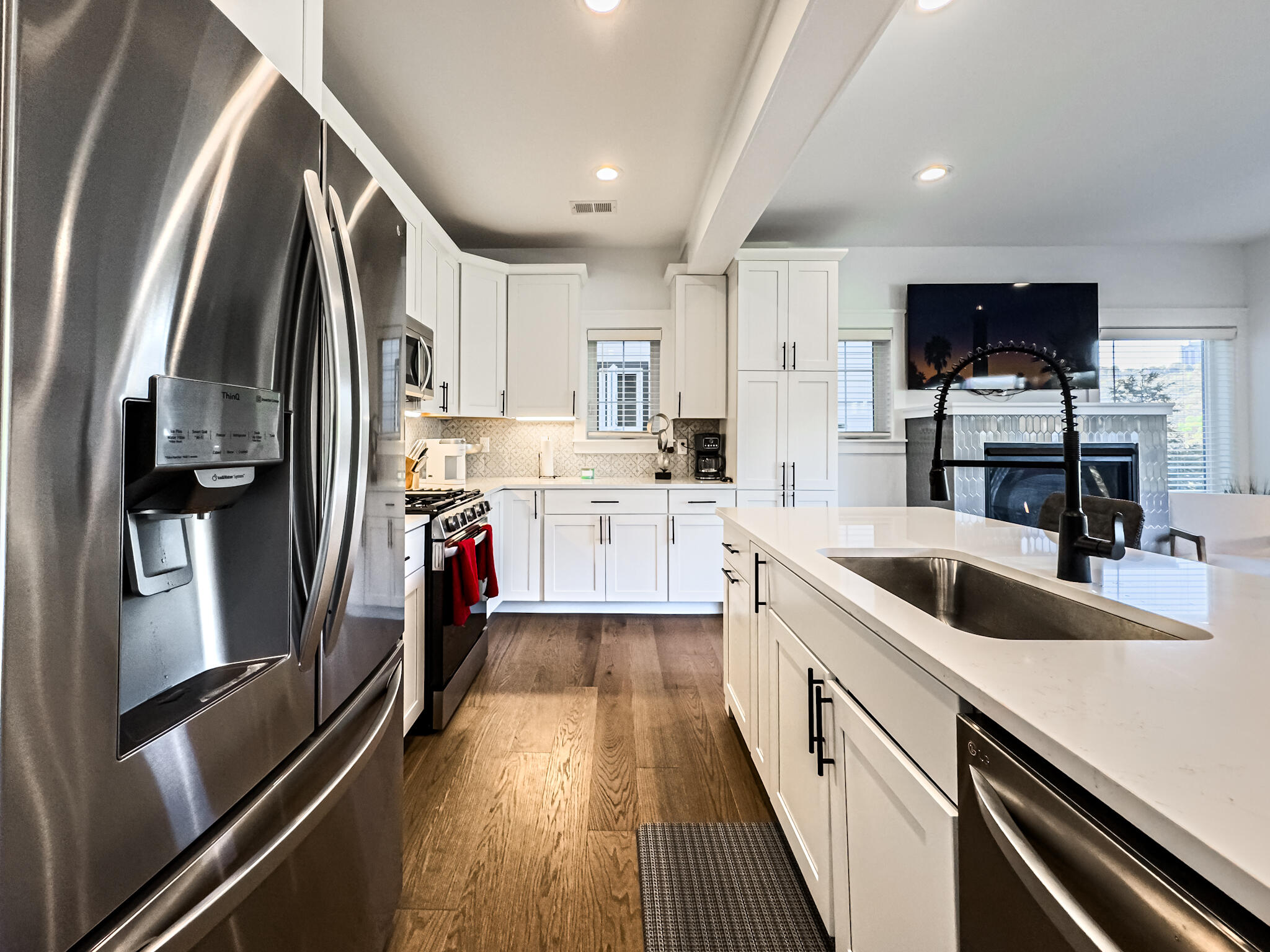 599 Manhattan Boulevard, 201 Property Photo 14