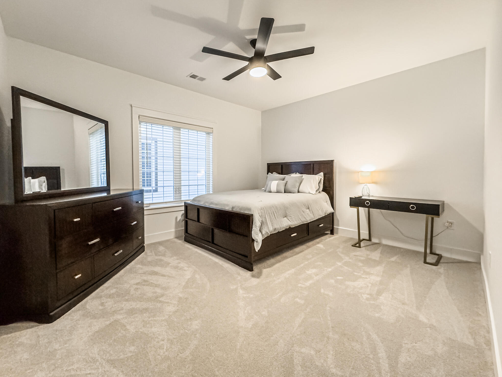 599 Manhattan Boulevard, 201 Property Photo 21